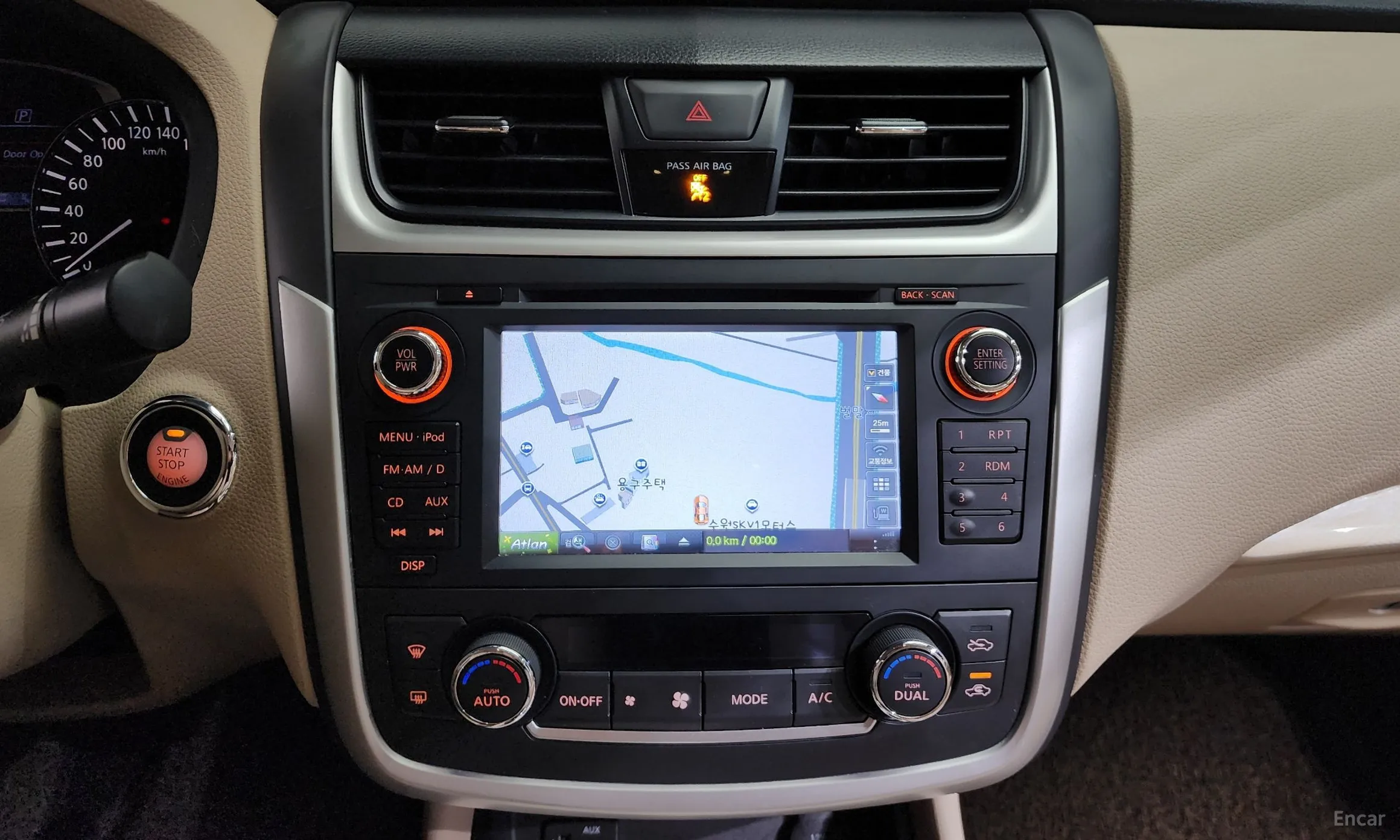 Nissan Altima превью 15