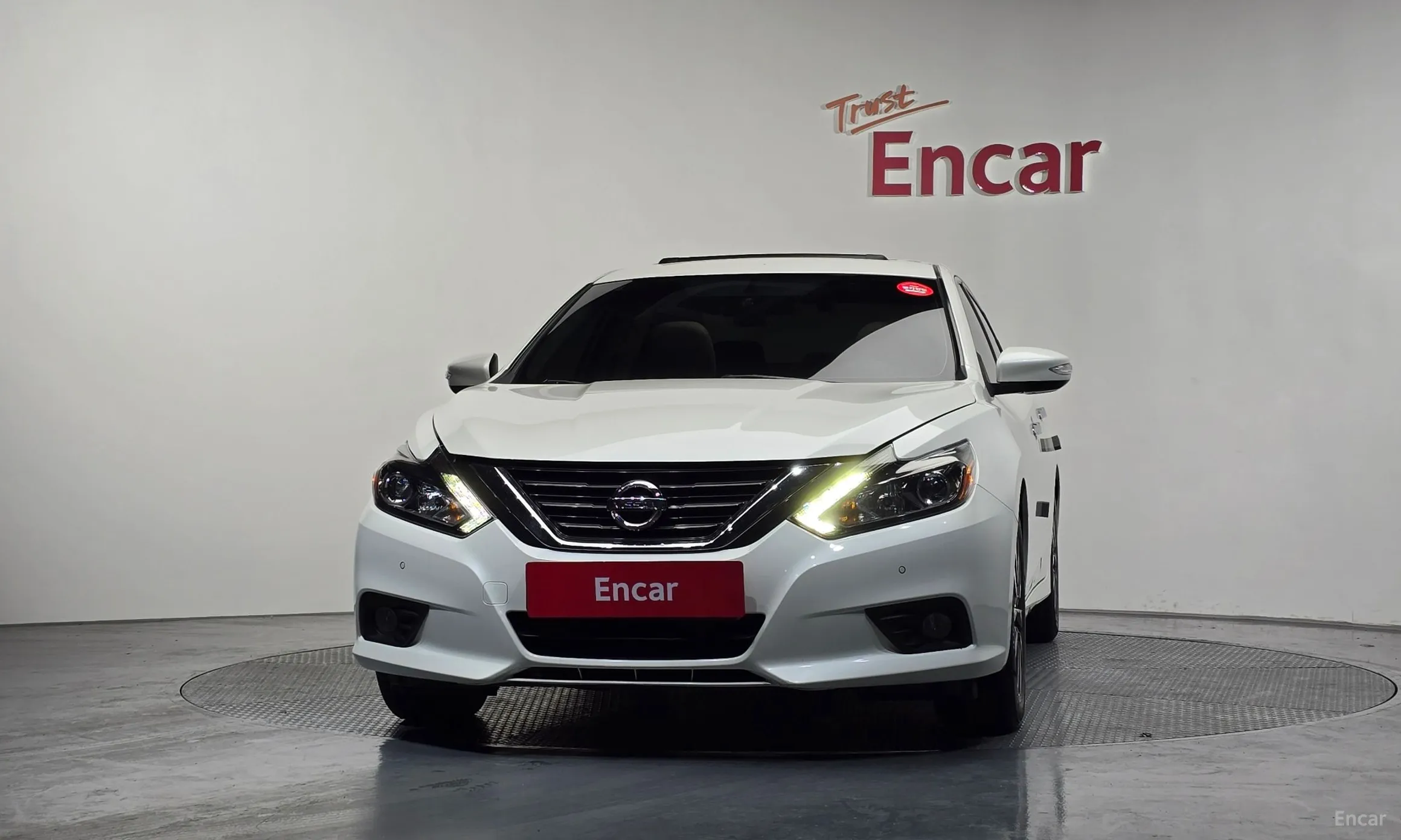 Nissan Altima превью 3