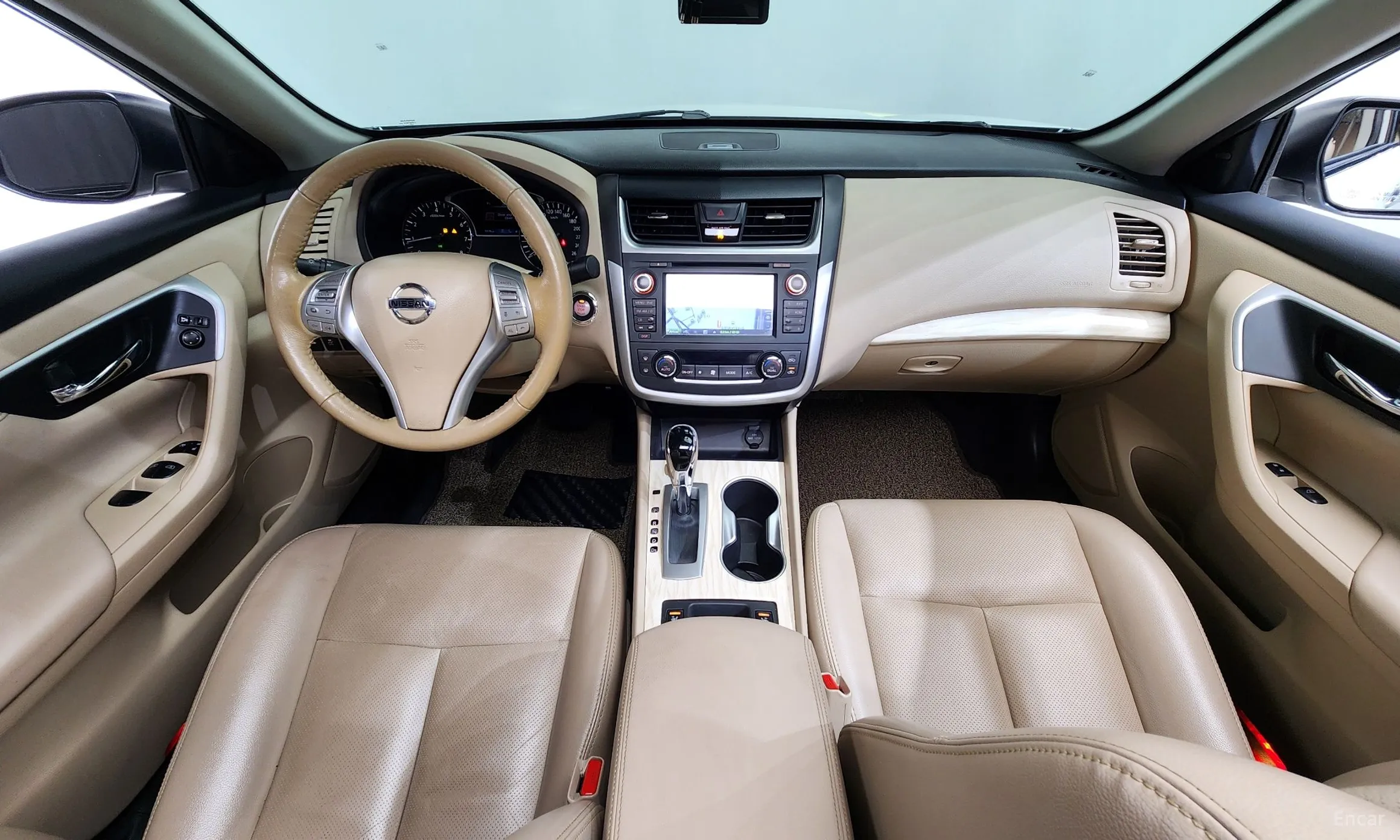 Nissan Altima превью 7