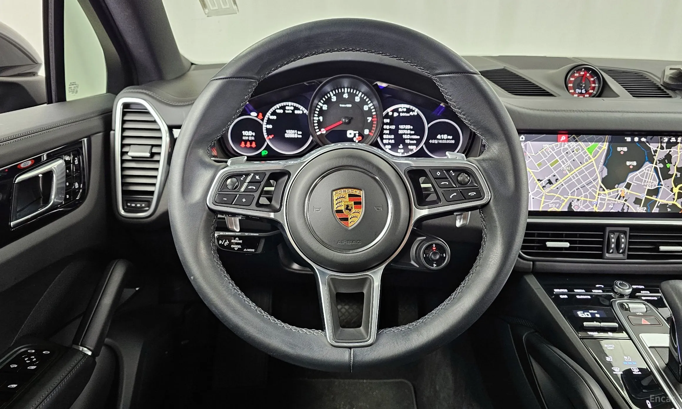 Porsche Cayenne (PO536) превью 13