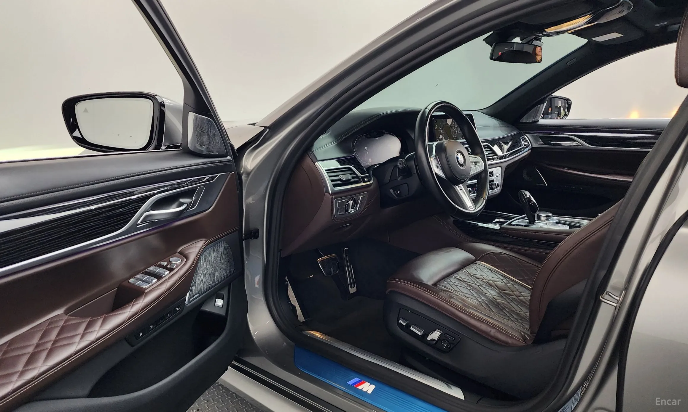BMW 7 Series (G11) превью 10