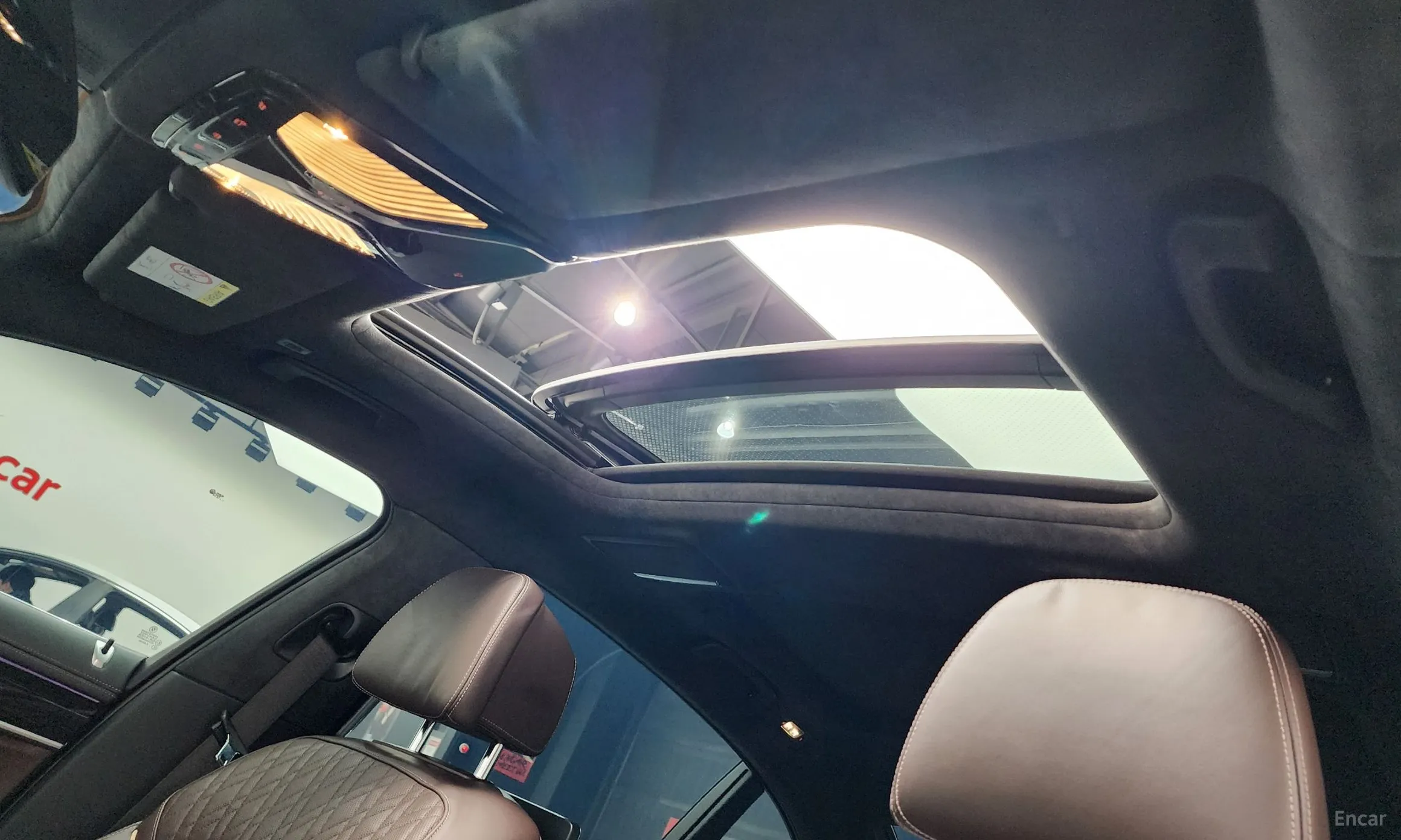 BMW 7 Series (G11) превью 18