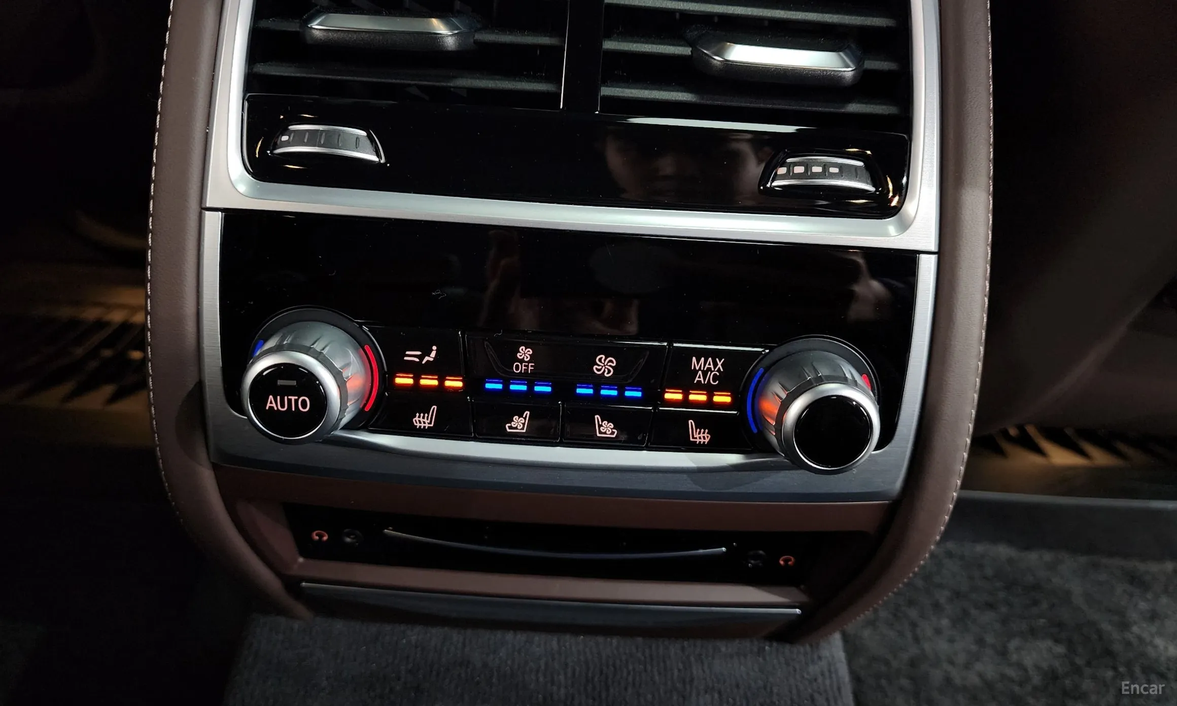 BMW 7 Series (G11) превью 19