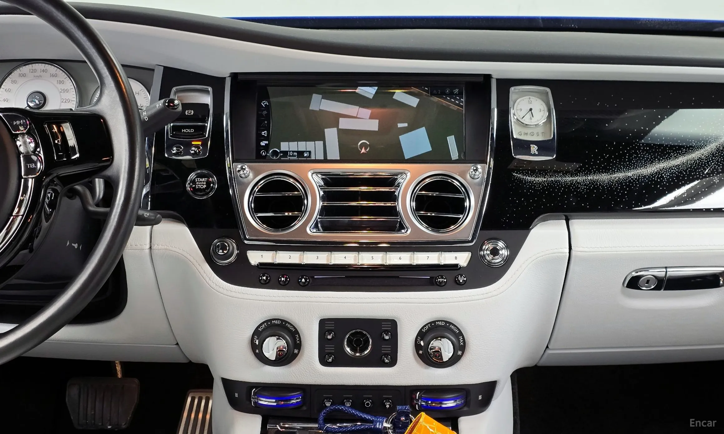 Rolls-Royce Ghost превью 14