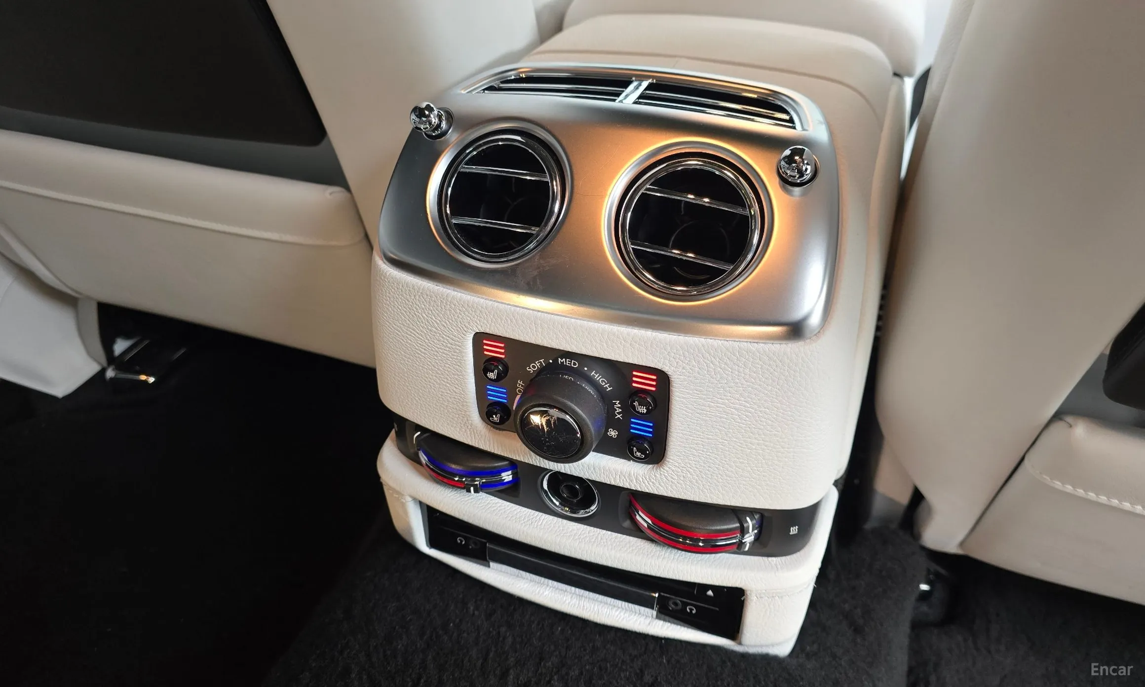 Rolls-Royce Ghost превью 19