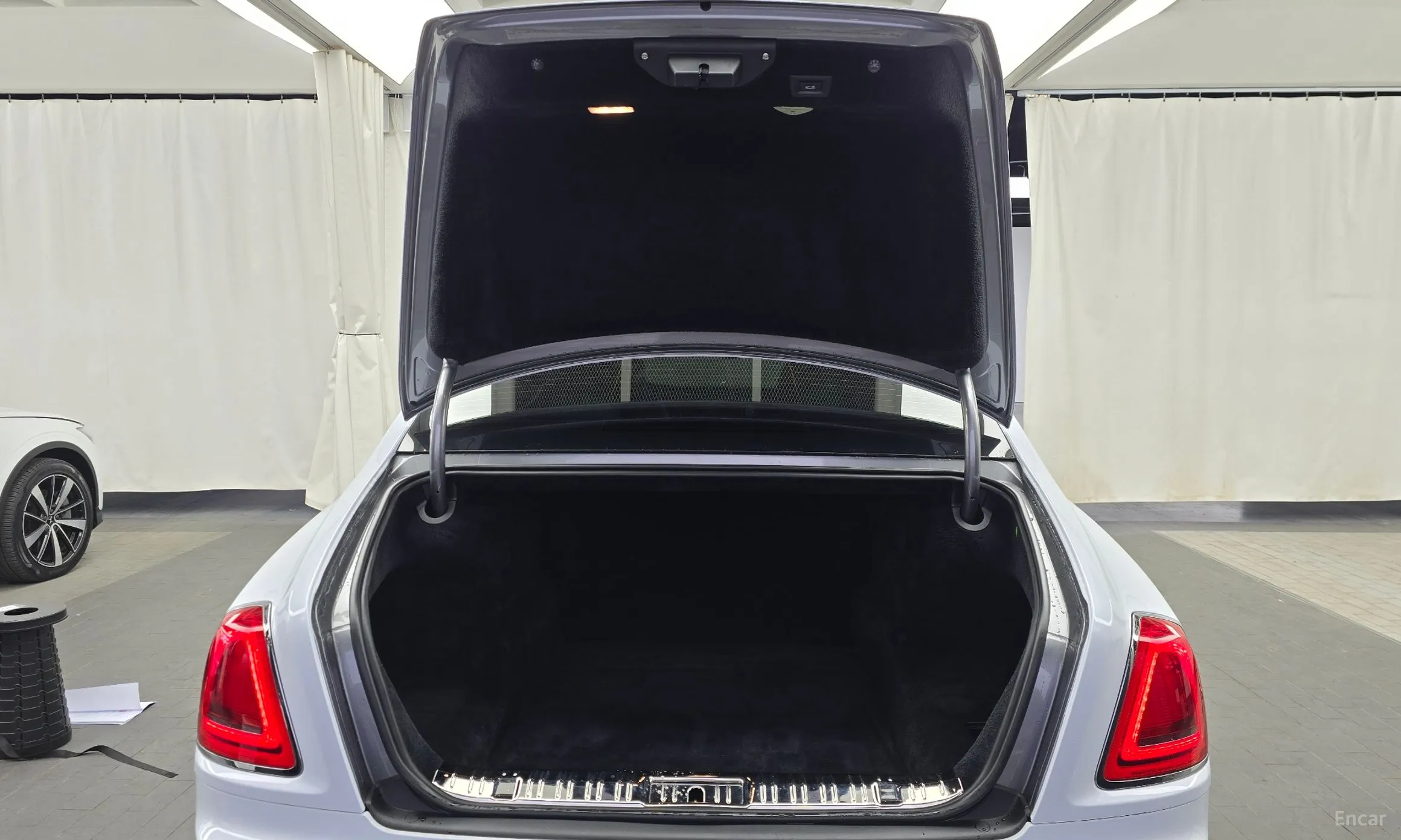 Rolls-Royce Ghost превью 20