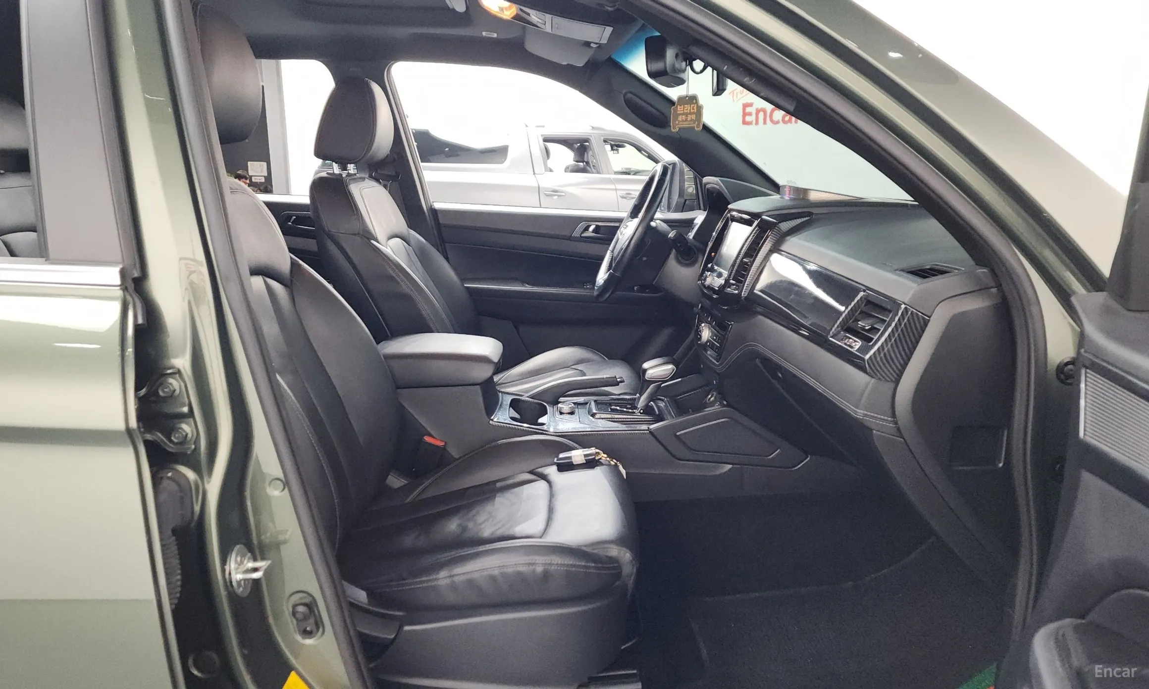 KG Mobility (SsangYong) Rexton Sports превью 11