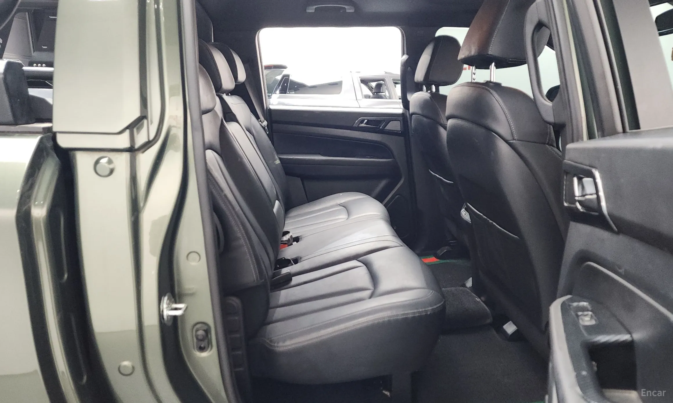 KG Mobility (SsangYong) Rexton Sports превью 12