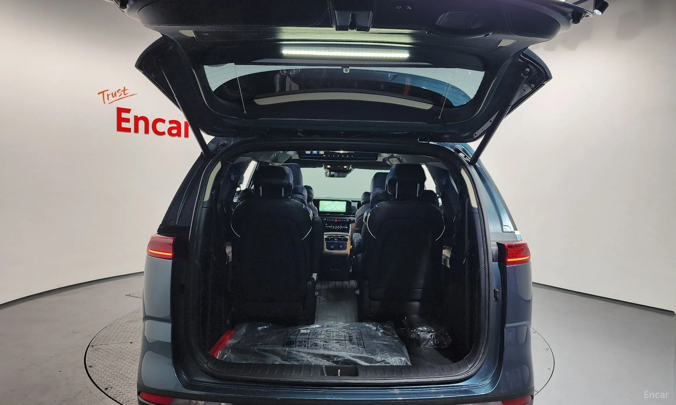 Kia Carnival Gen 4 превью 20