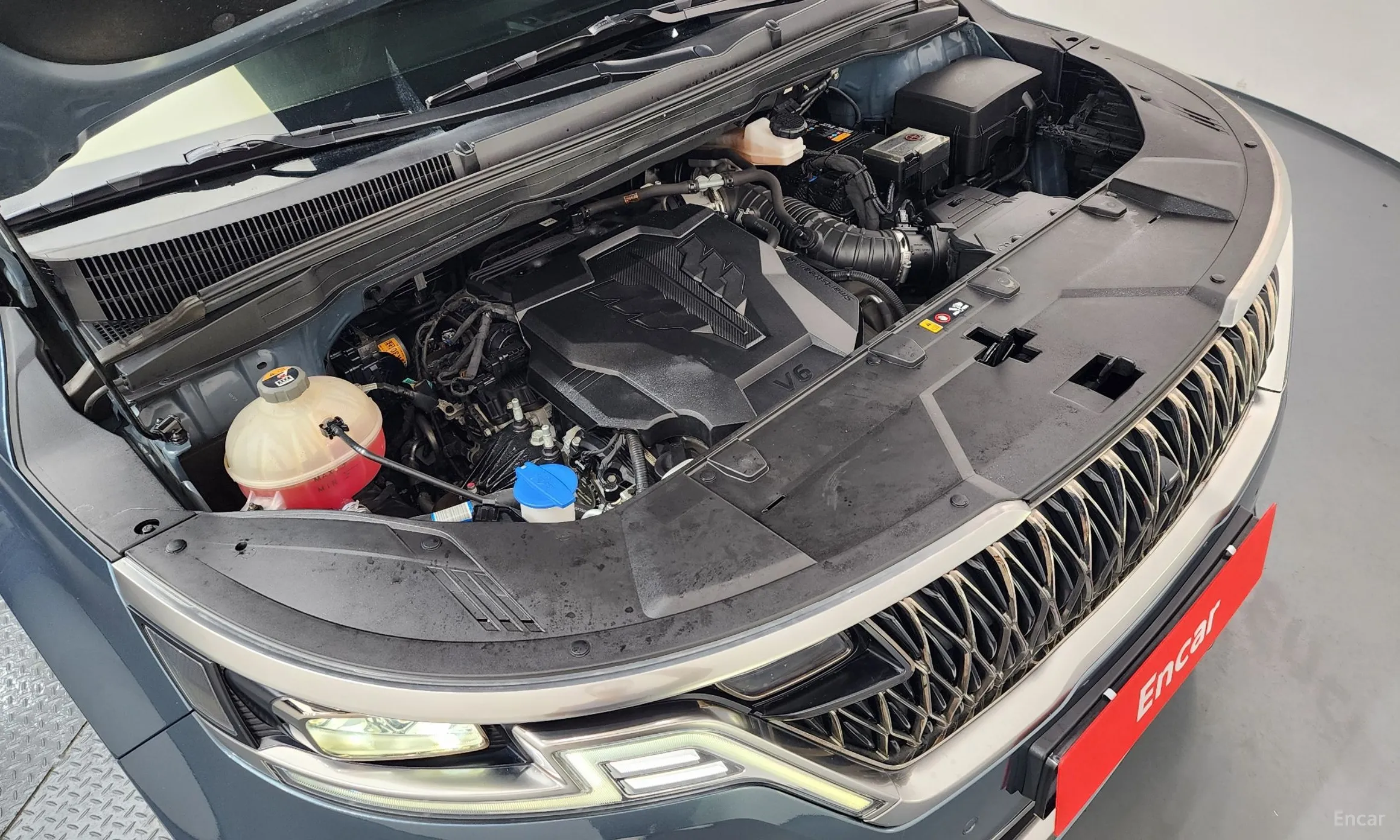 Kia Carnival Gen 4 превью 6