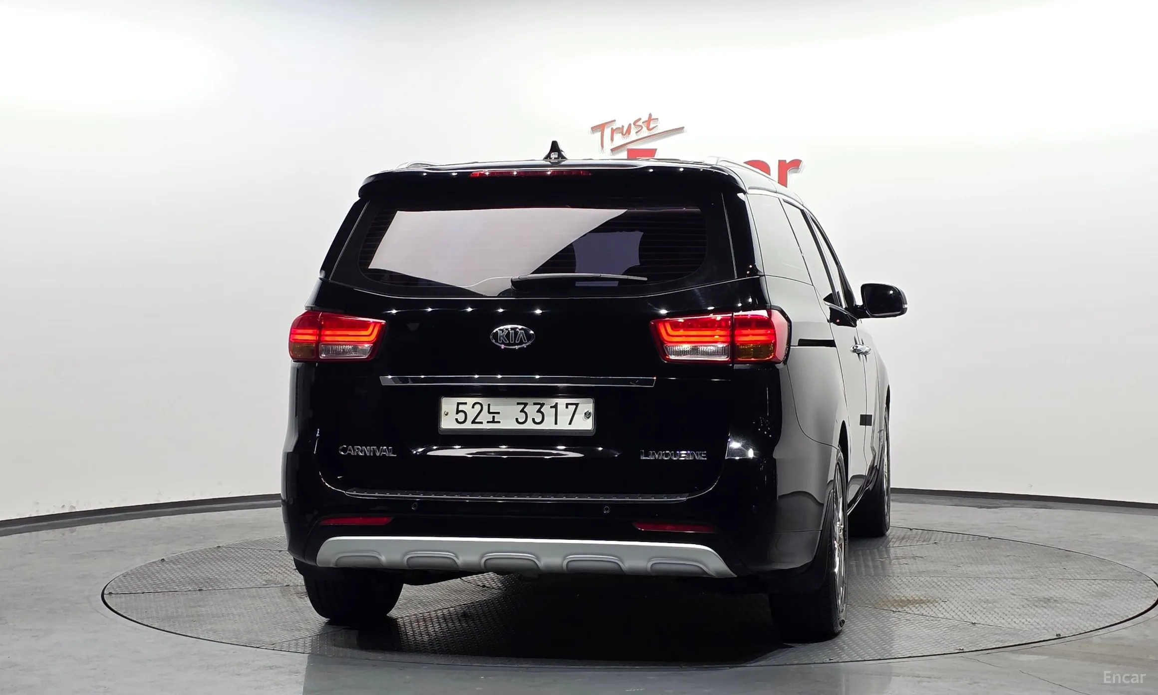 Kia Carnival превью 4