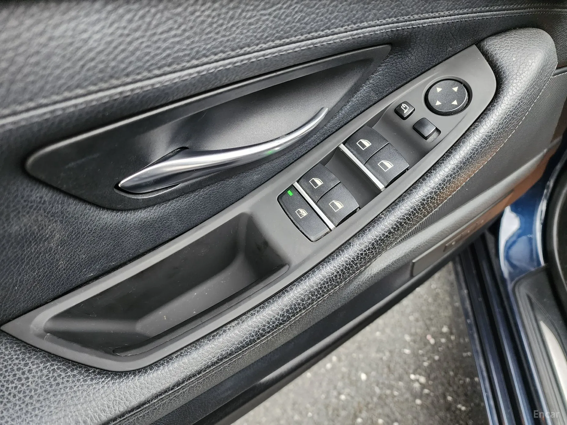 BMW 5 Series (F10) превью 15