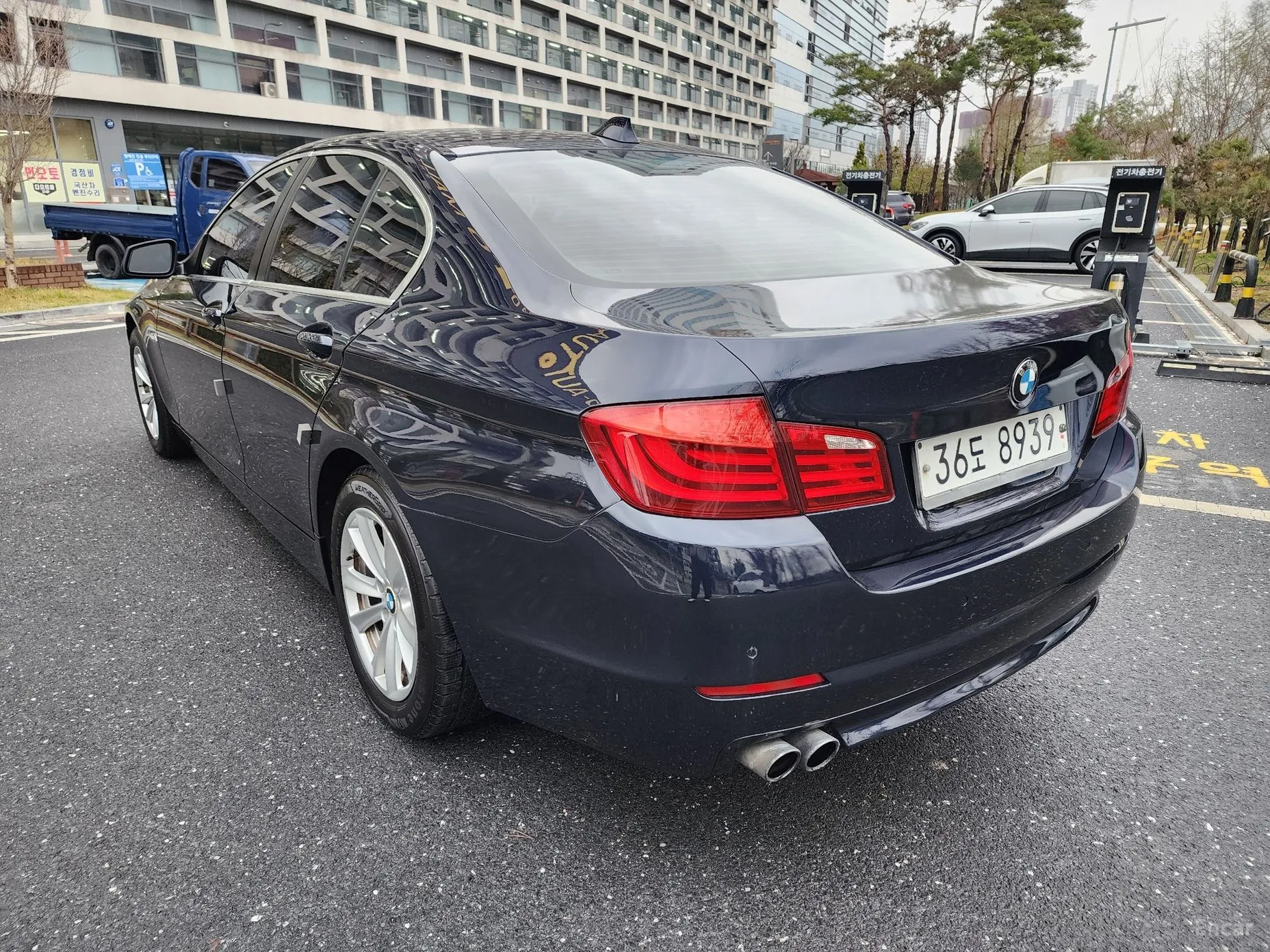 BMW 5 Series (F10) превью 4