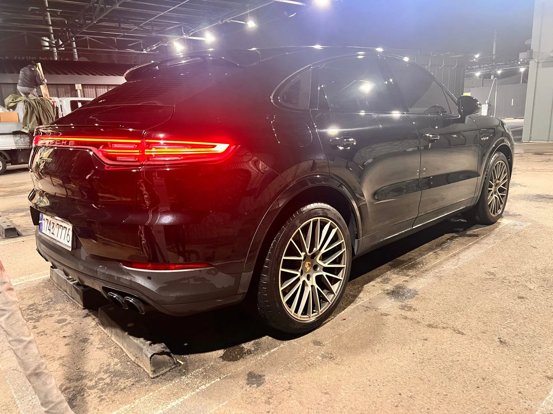 Porsche Cayenne (PO536) превью 5
