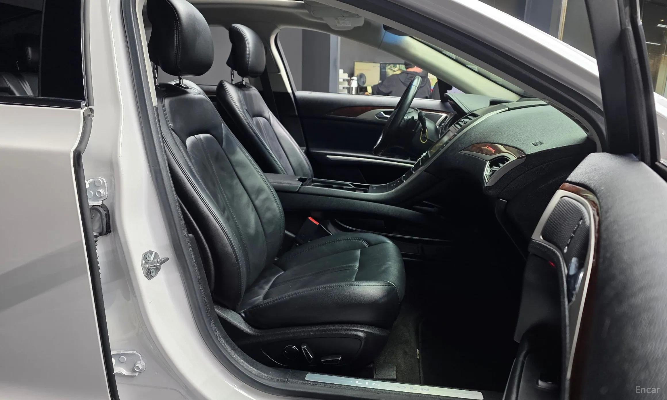 Lincoln New MKZ превью 11
