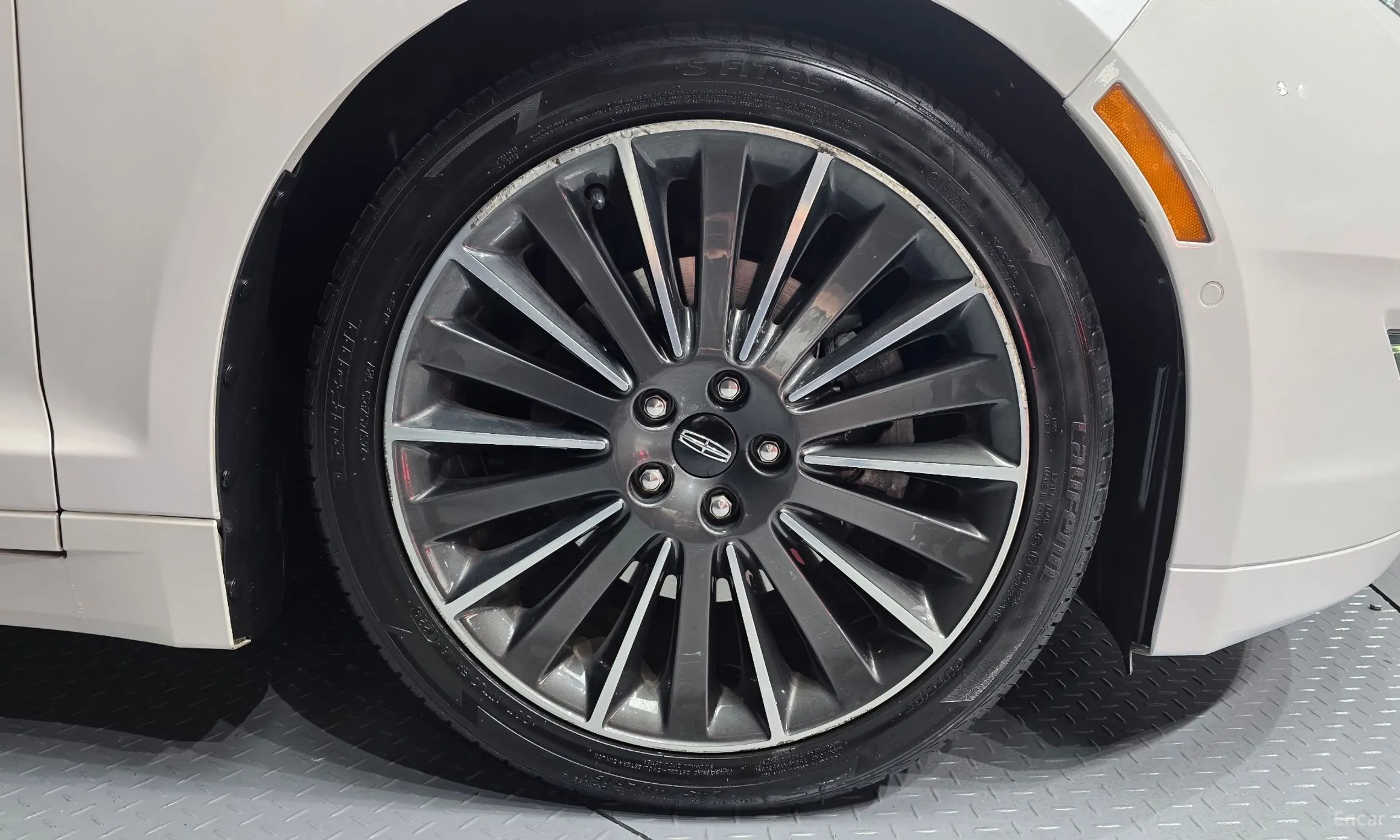 Lincoln New MKZ превью 5