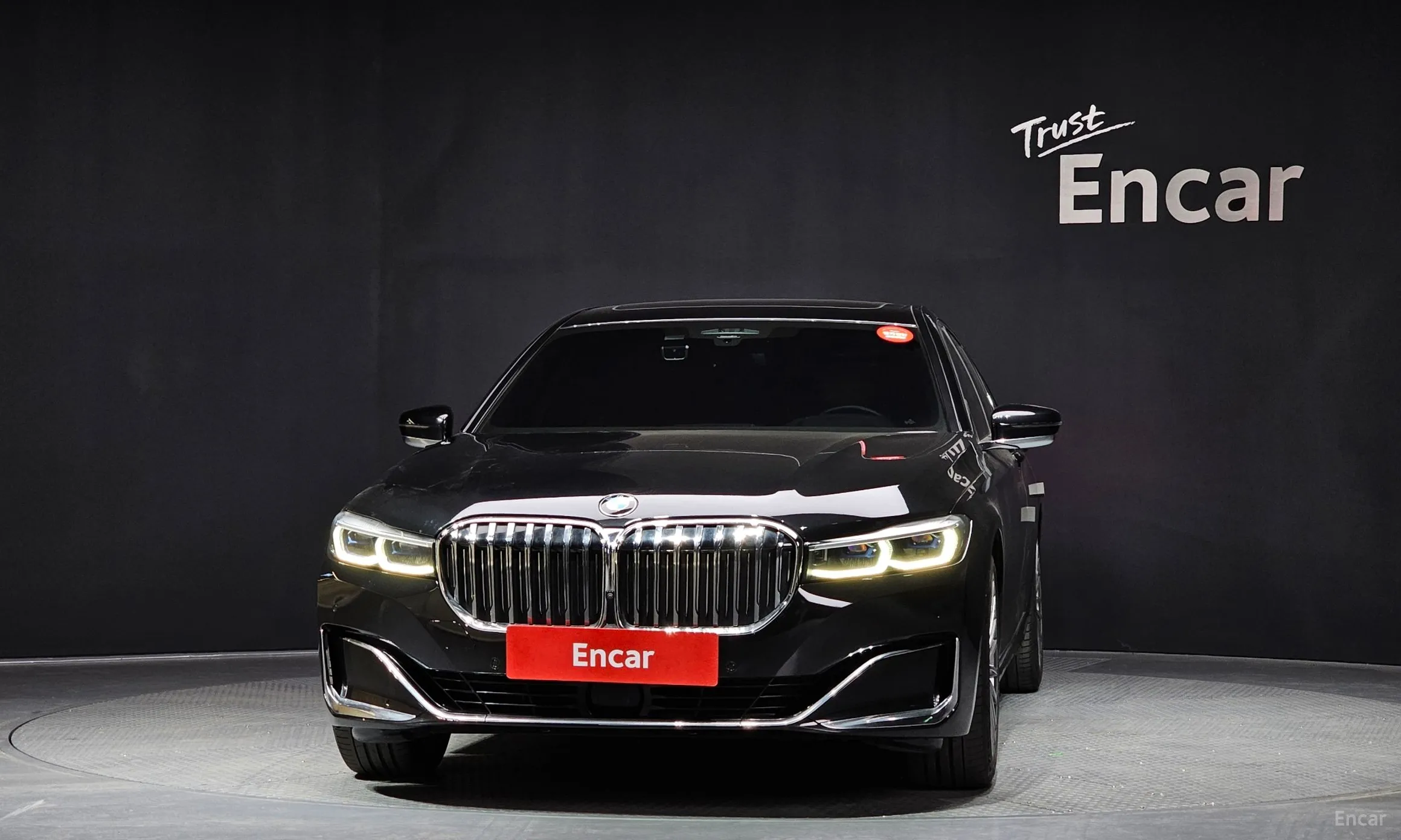 BMW 7 Series (G11) превью 3