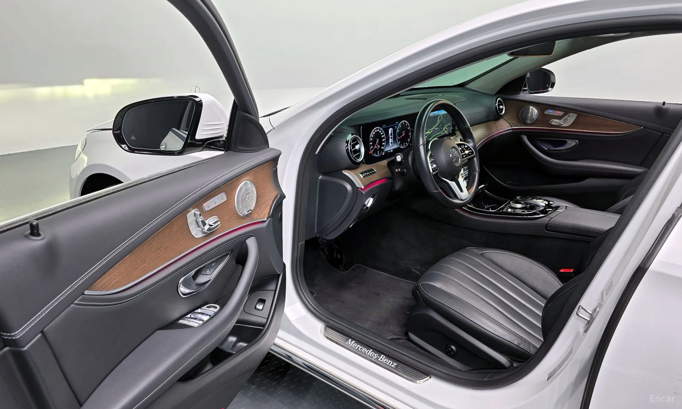Mercedes Benz E-Class W213 превью 11