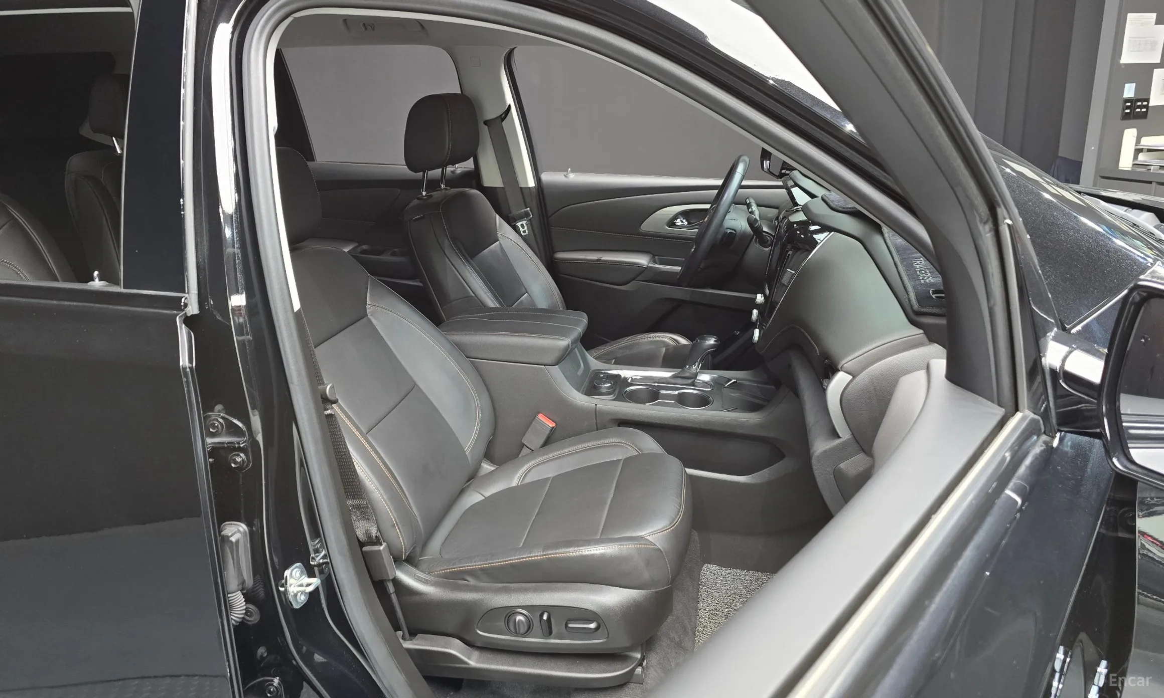 Chevrolet (GM Daewoo) Traverse превью 12