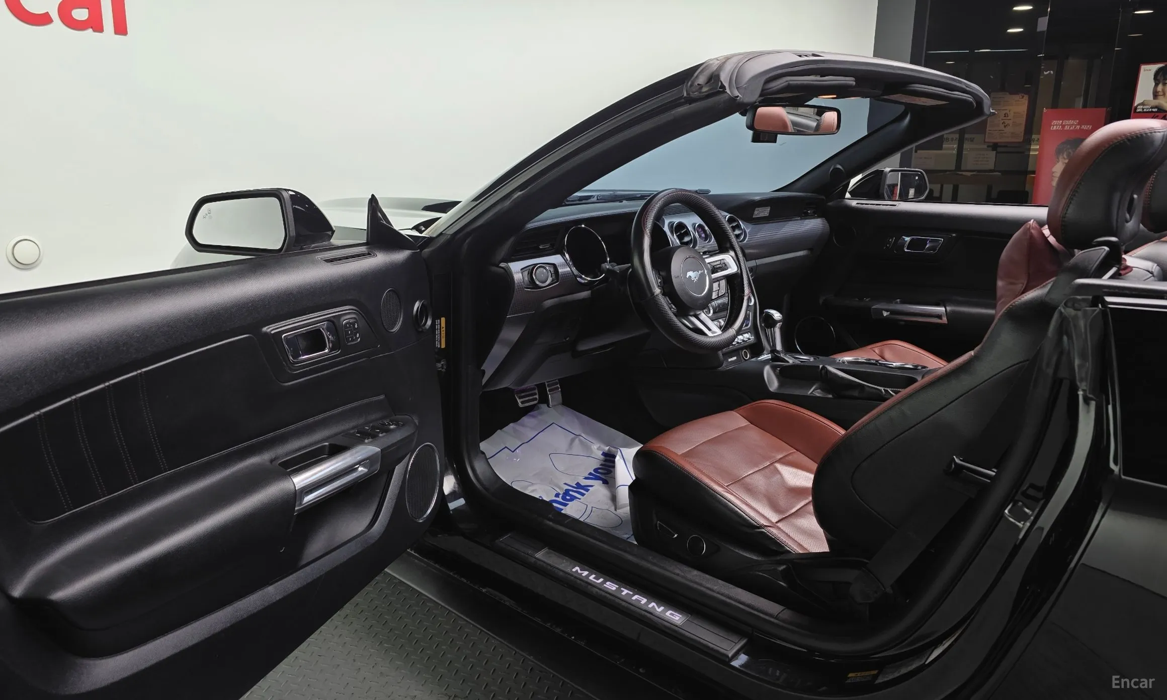 Ford Mustang превью 10
