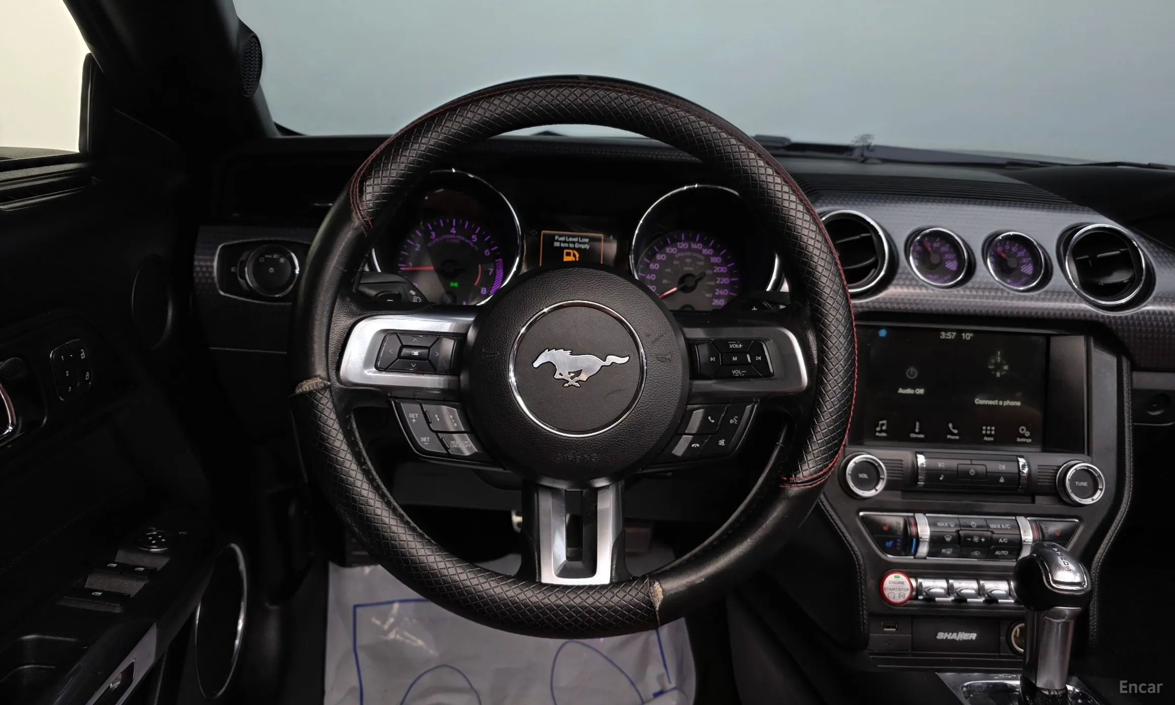 Ford Mustang превью 12