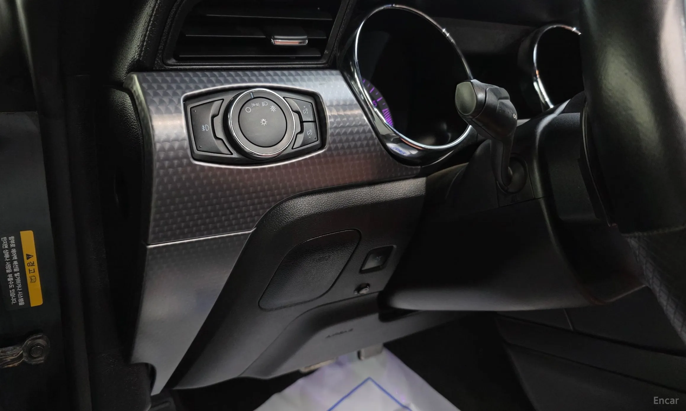 Ford Mustang превью 17