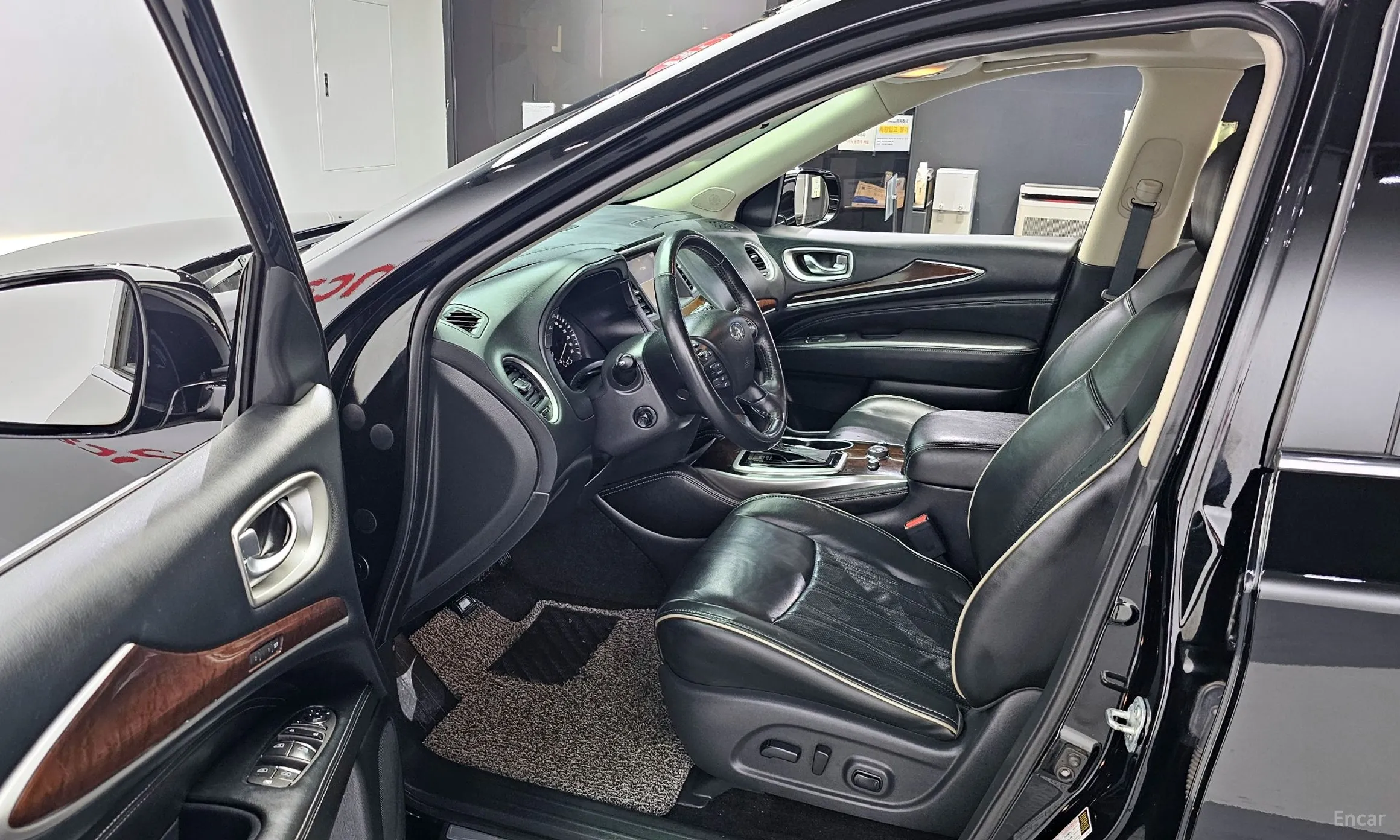 Infiniti QX60 превью 10