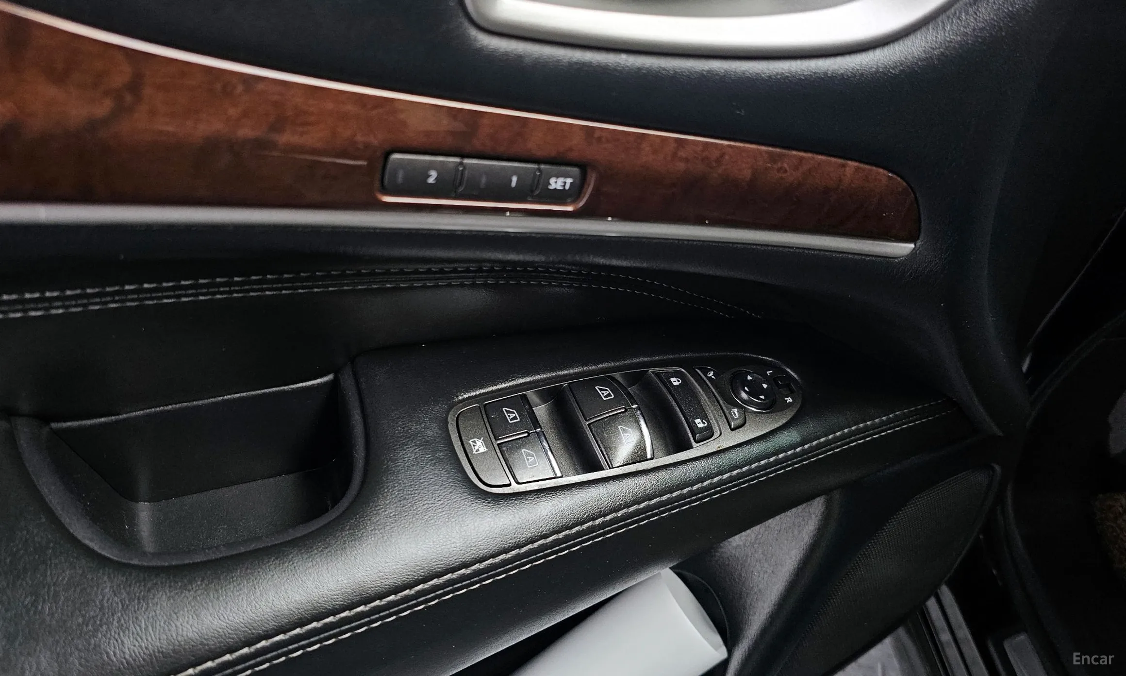 Infiniti QX60 превью 17