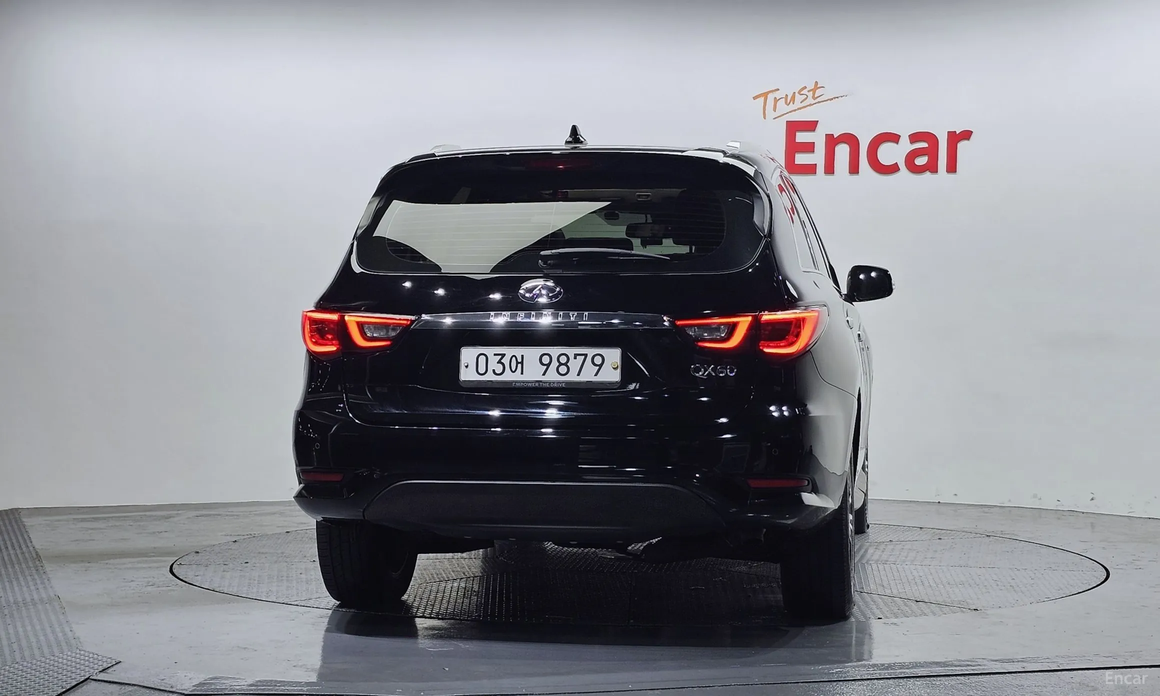 Infiniti QX60 превью 4