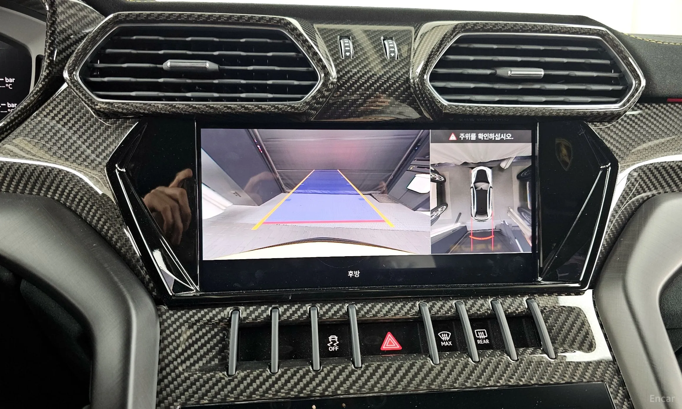 Lamborghini Urus превью 15