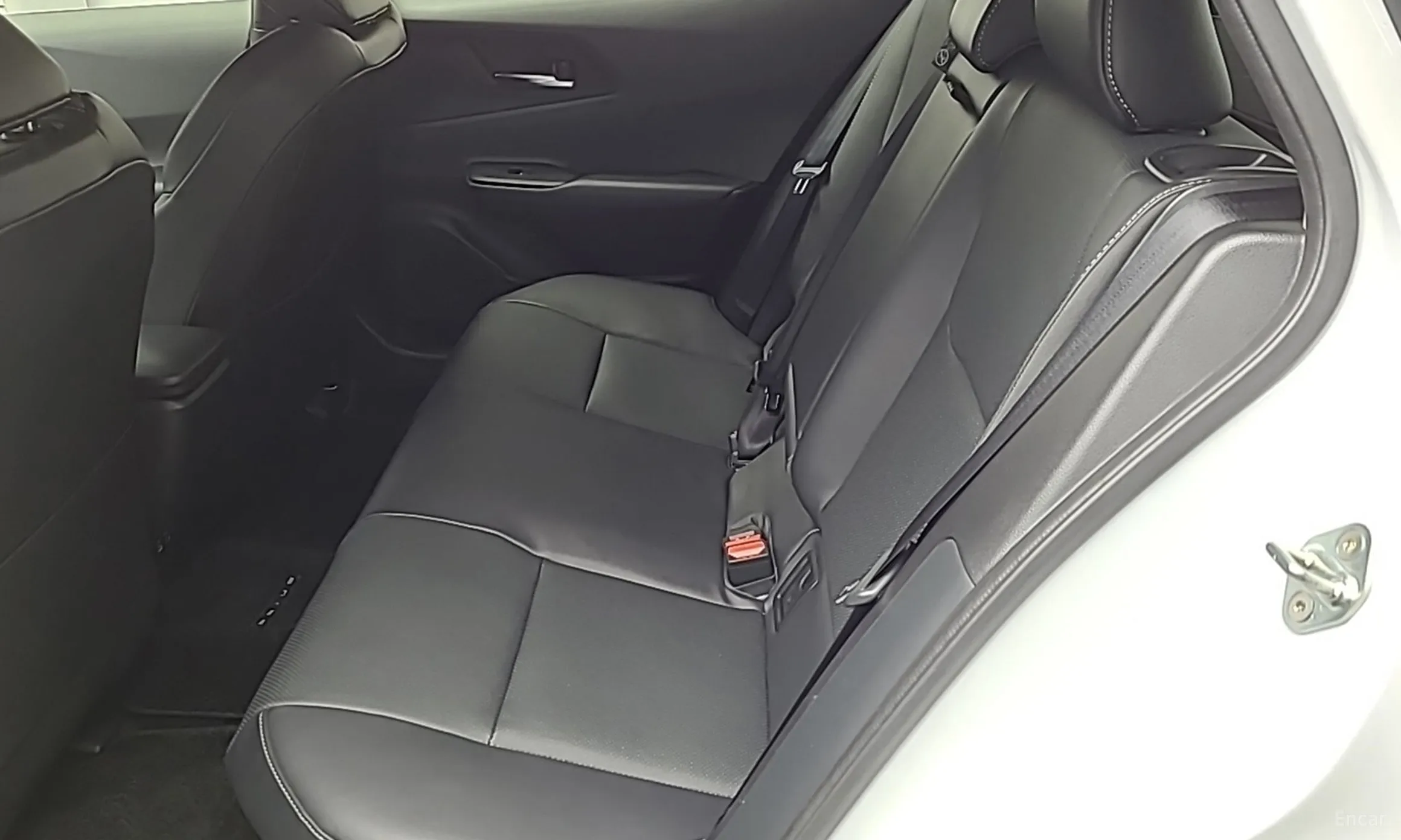 Toyota Prius 5th Generation превью 11