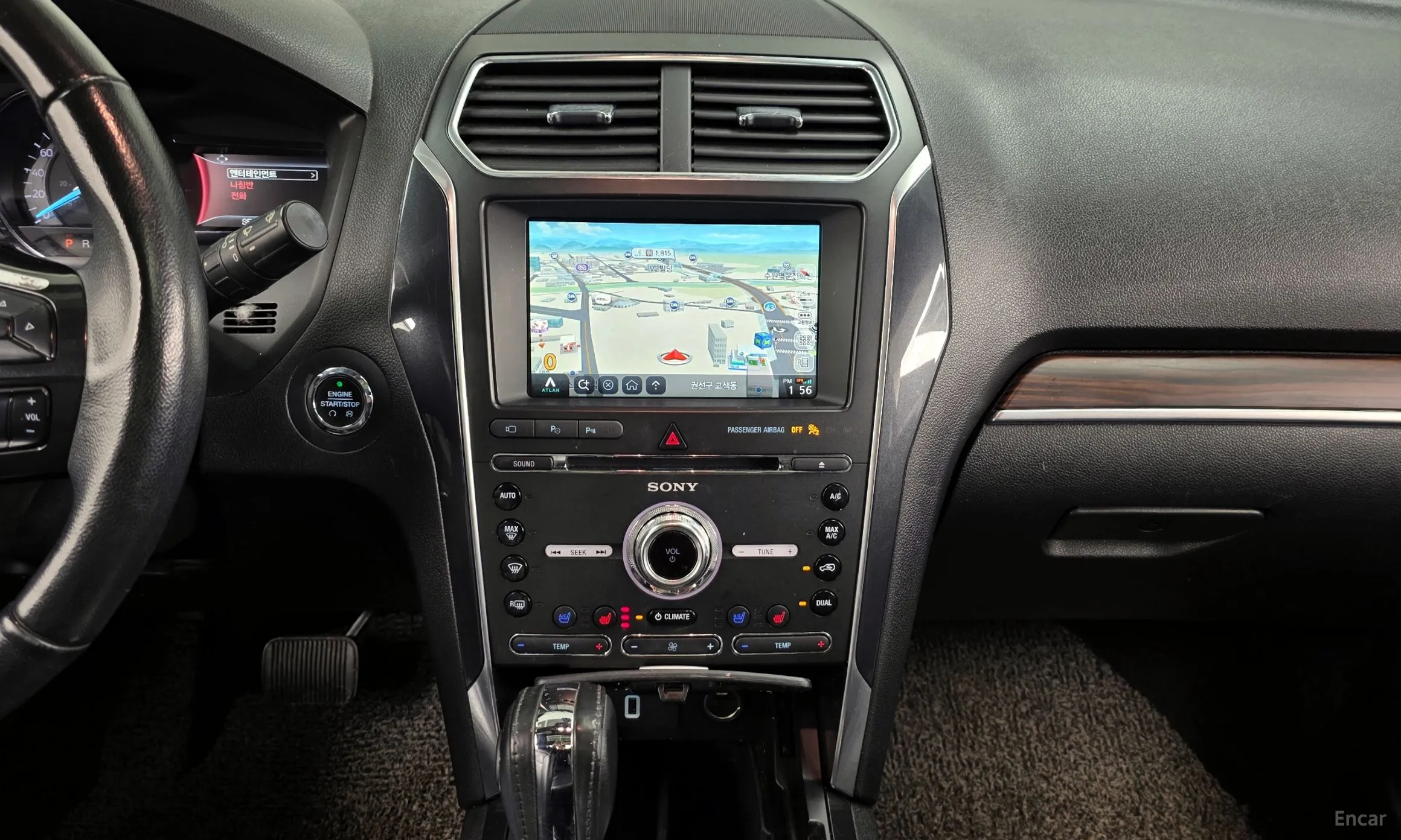 Ford Explorer превью 14