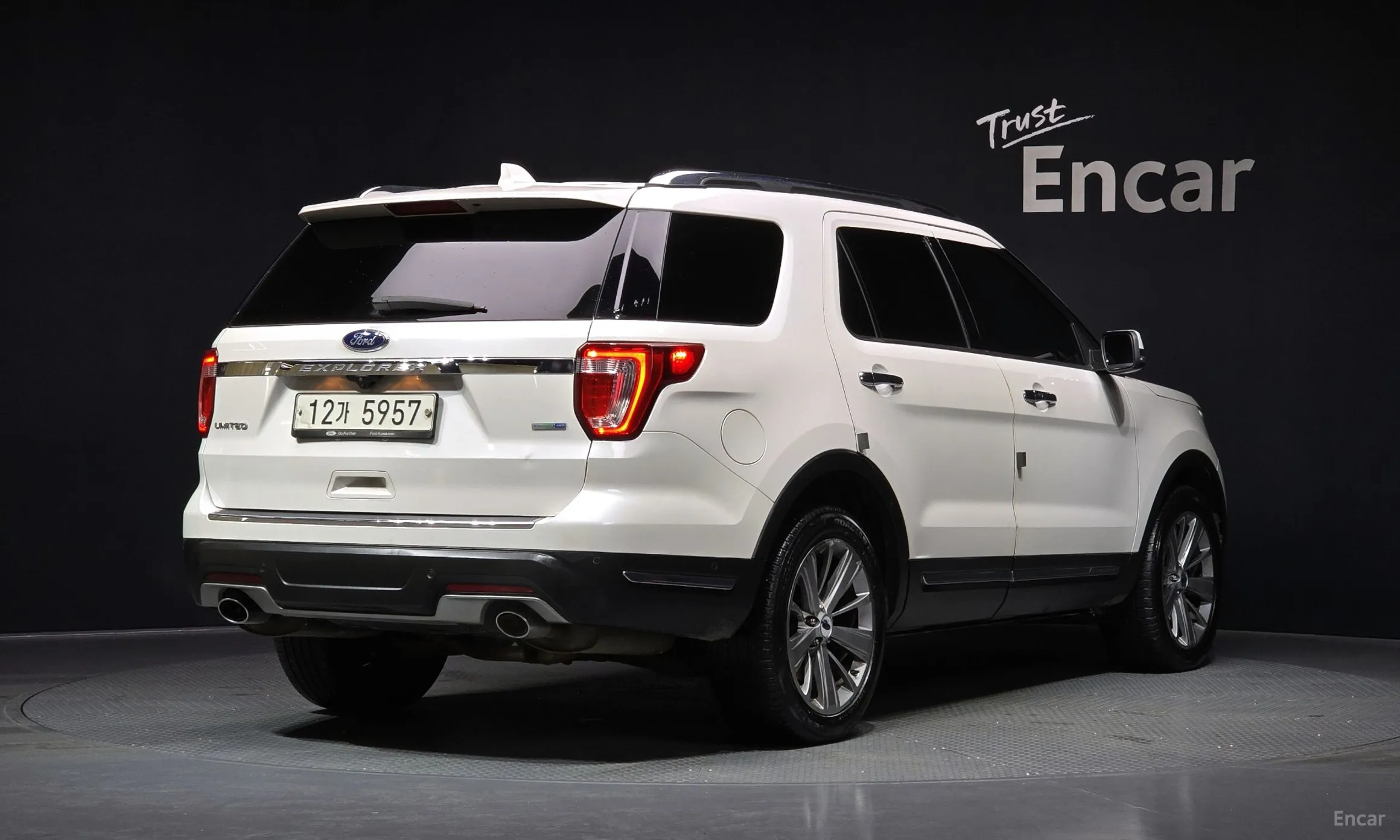 Ford Explorer превью 2