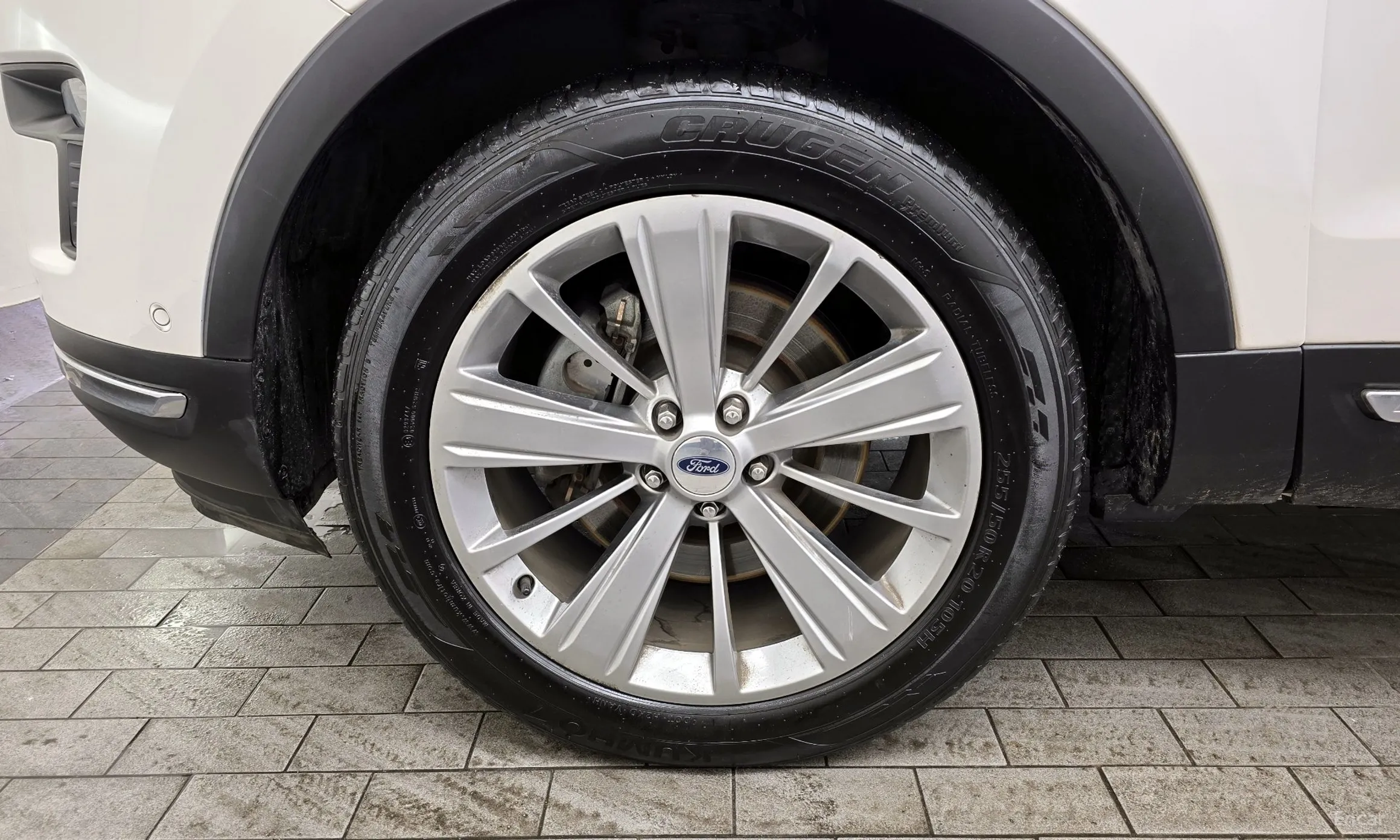 Ford Explorer превью 5