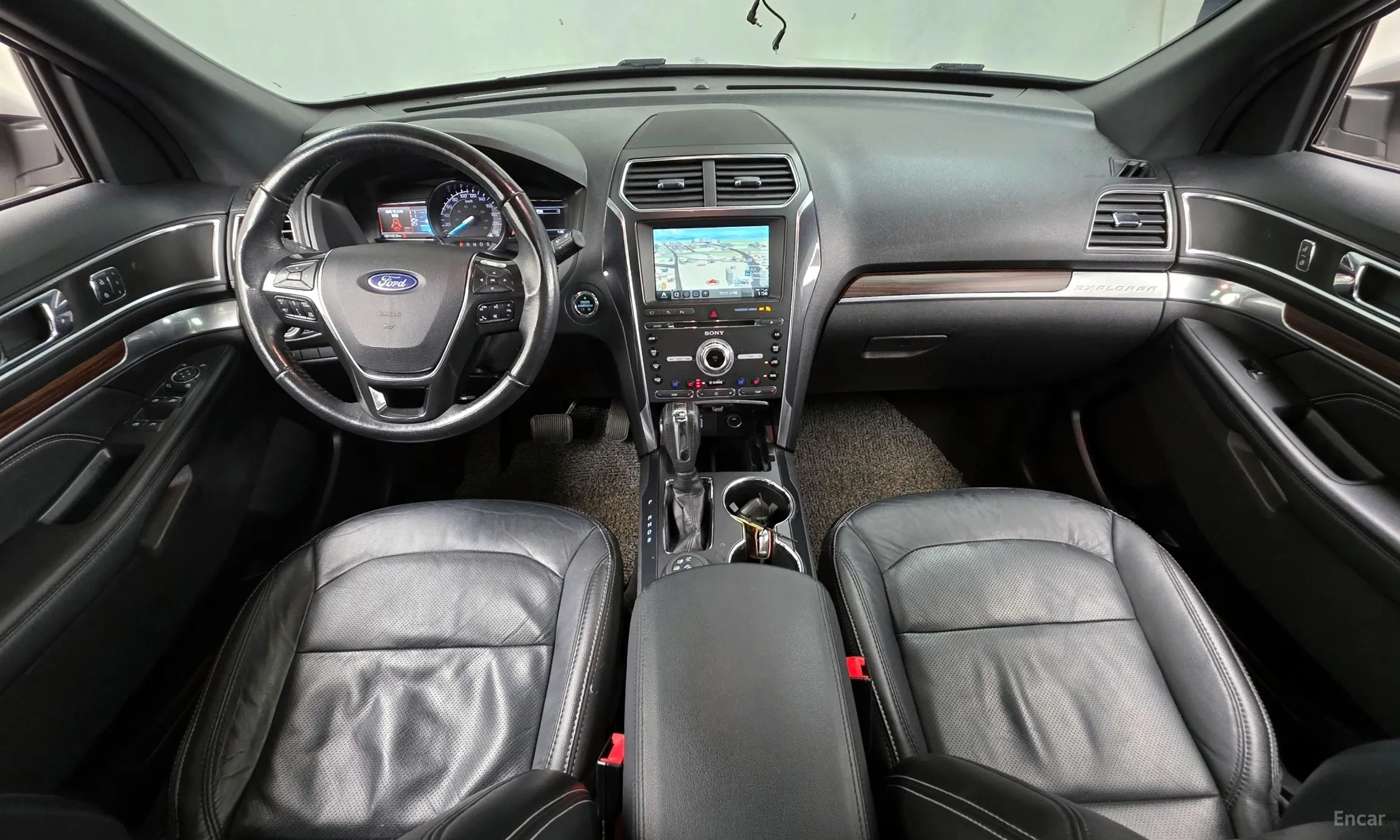 Ford Explorer превью 7