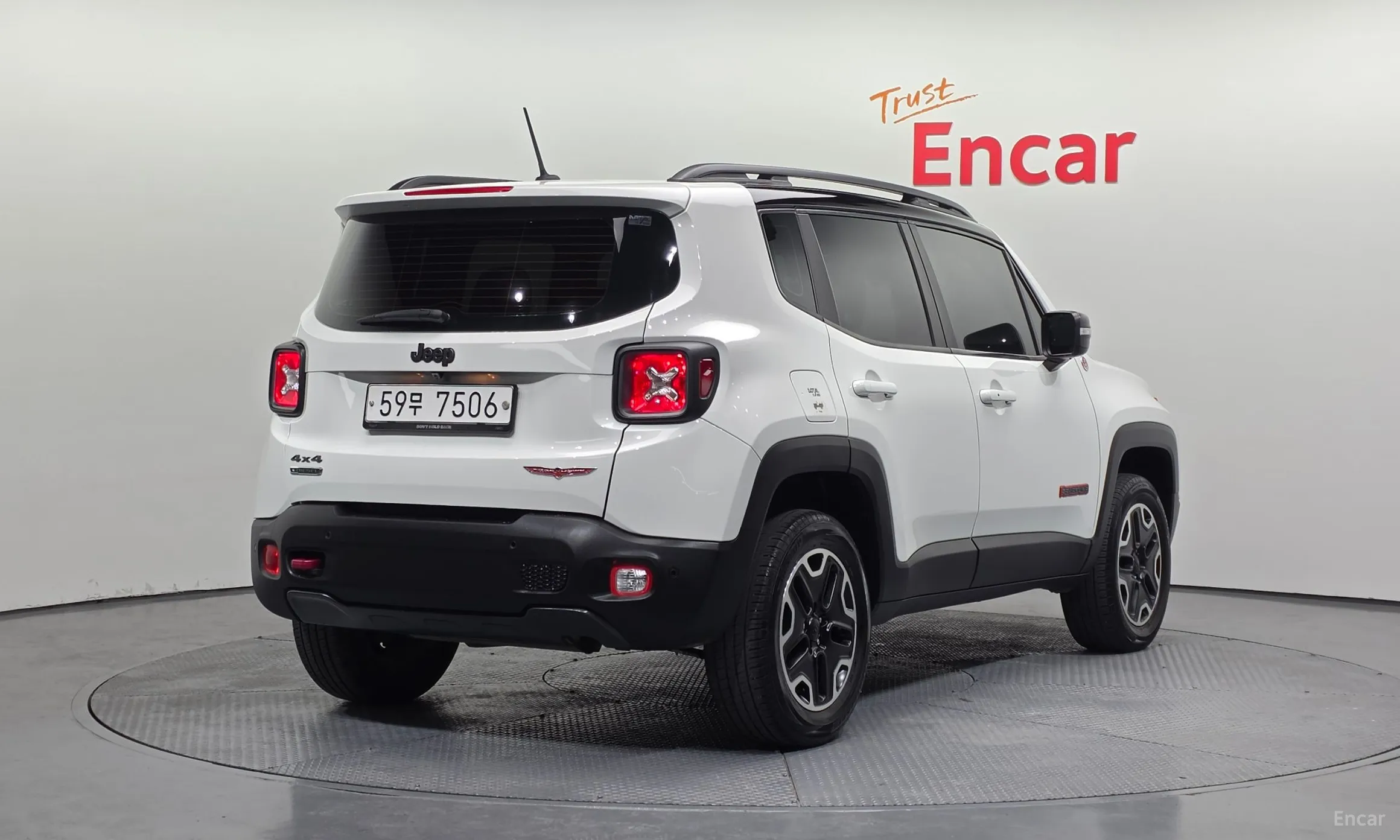 Jeep Renegade превью 2