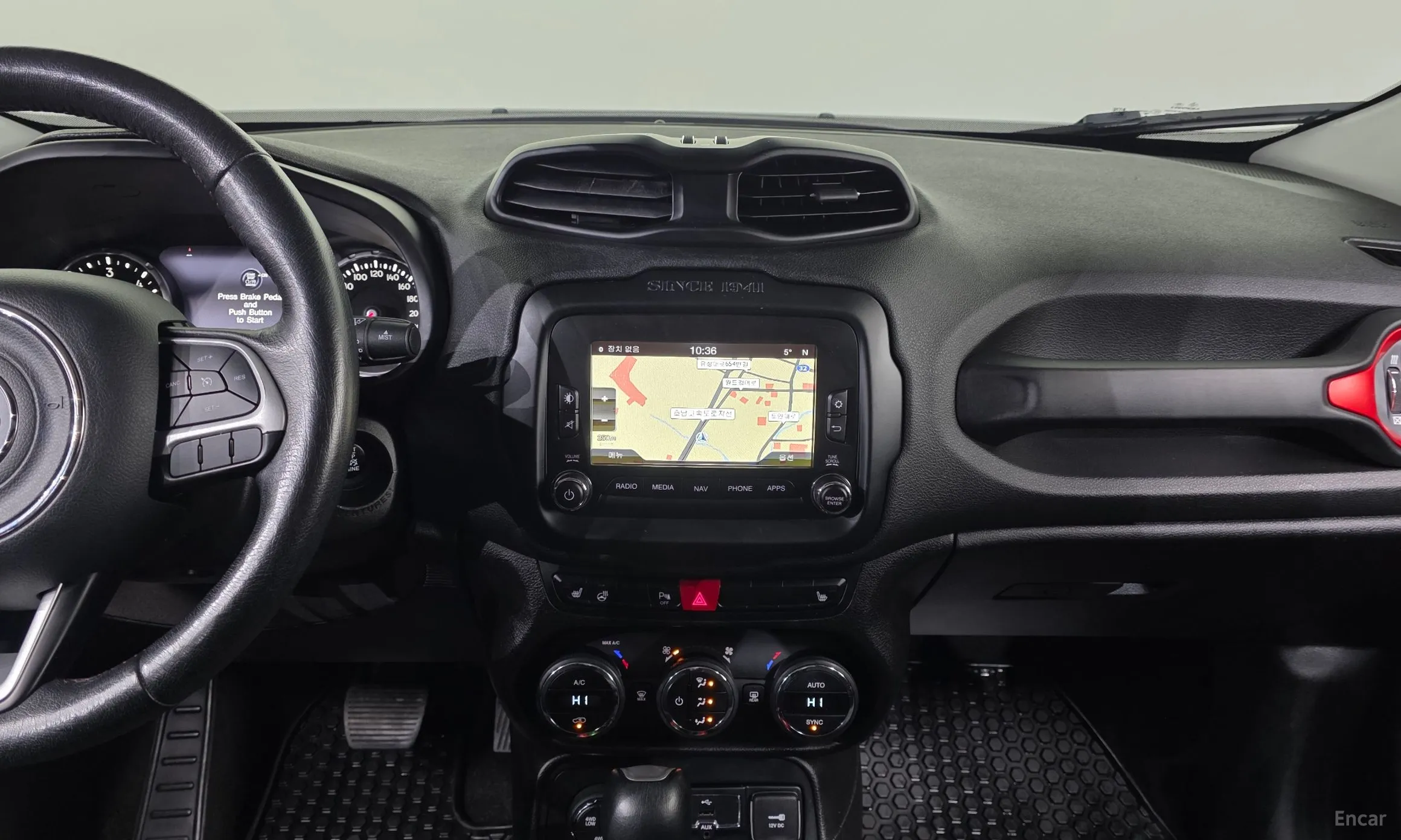 Jeep Renegade превью 17