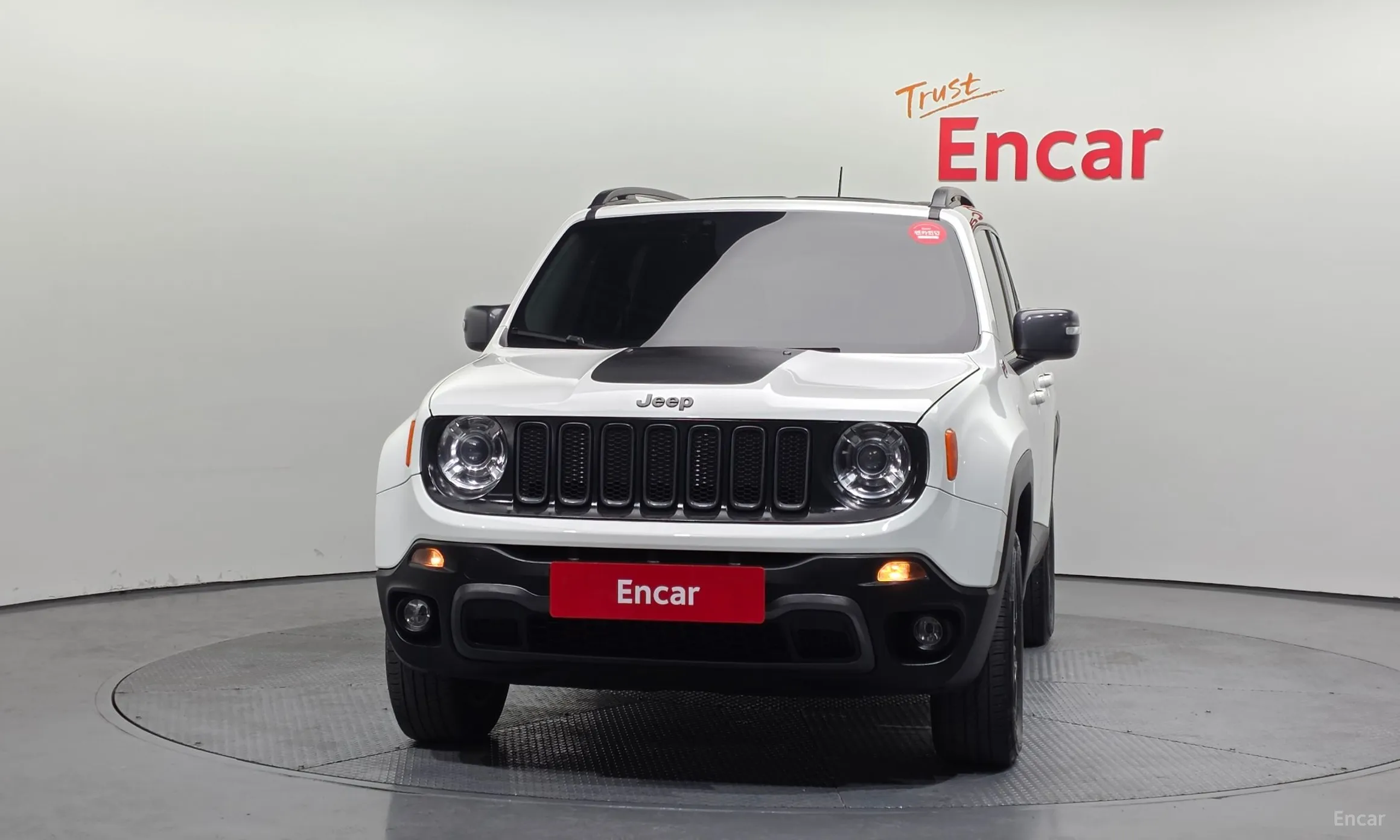 Jeep Renegade превью 3