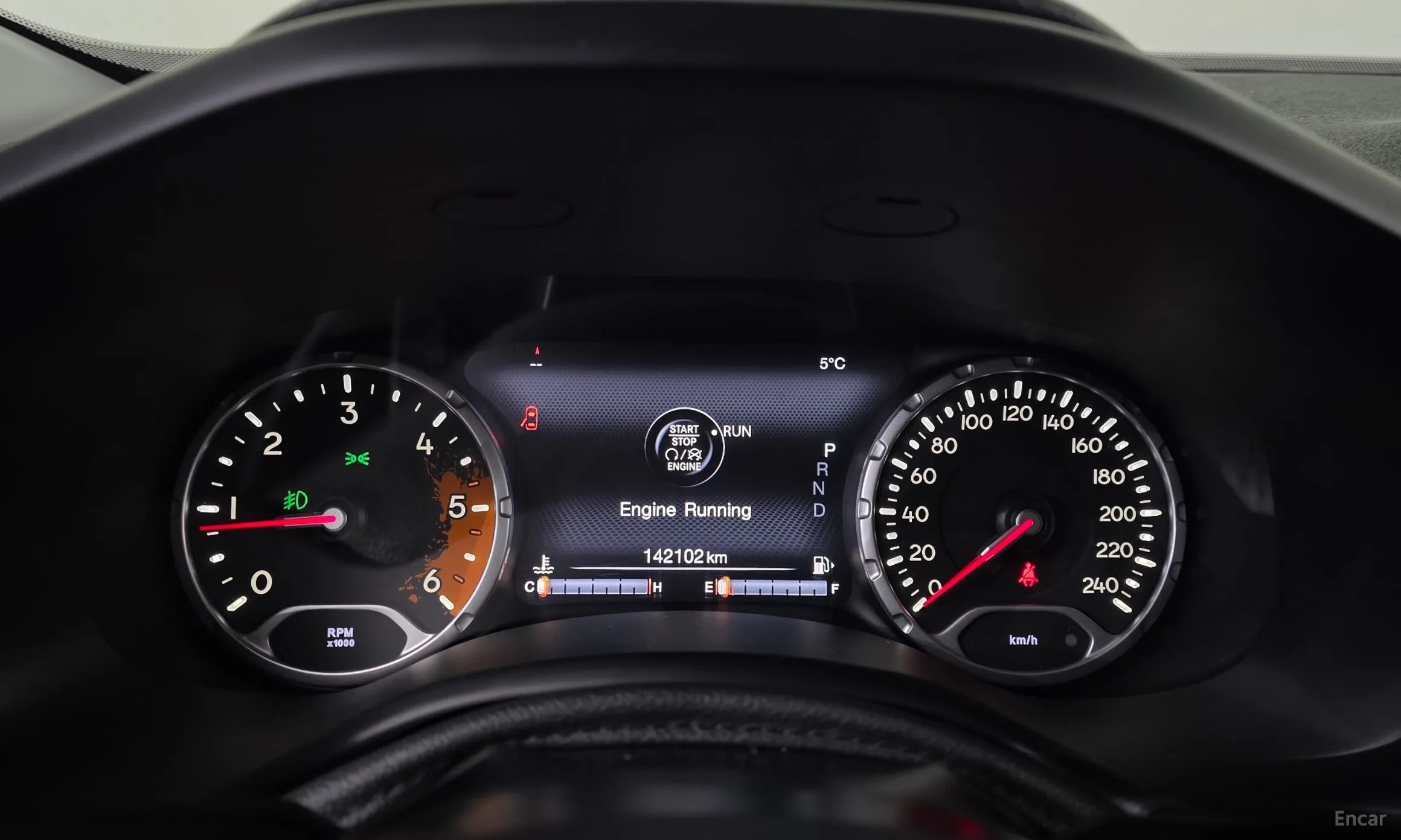 Jeep Renegade превью 8