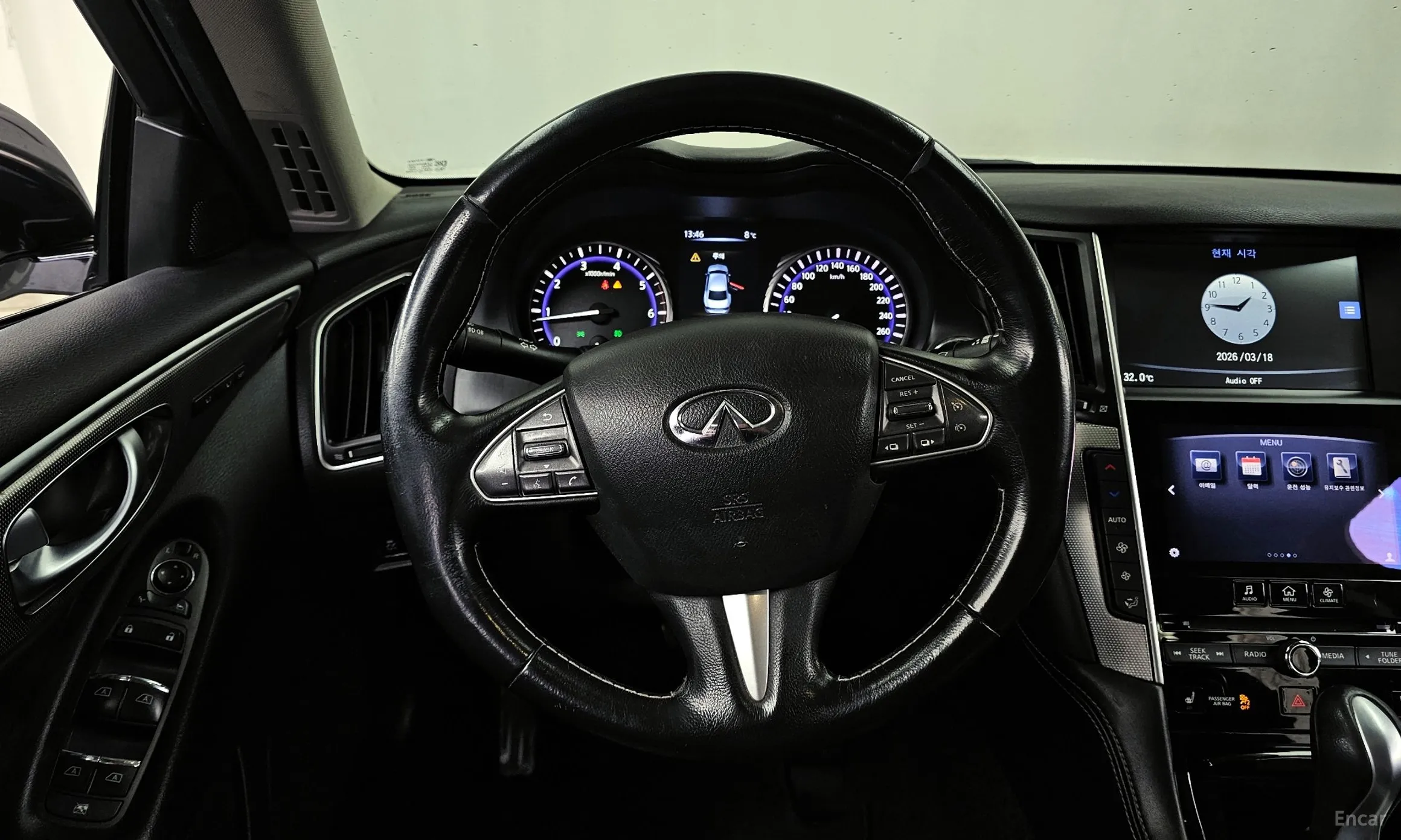 Infiniti Q50 превью 13
