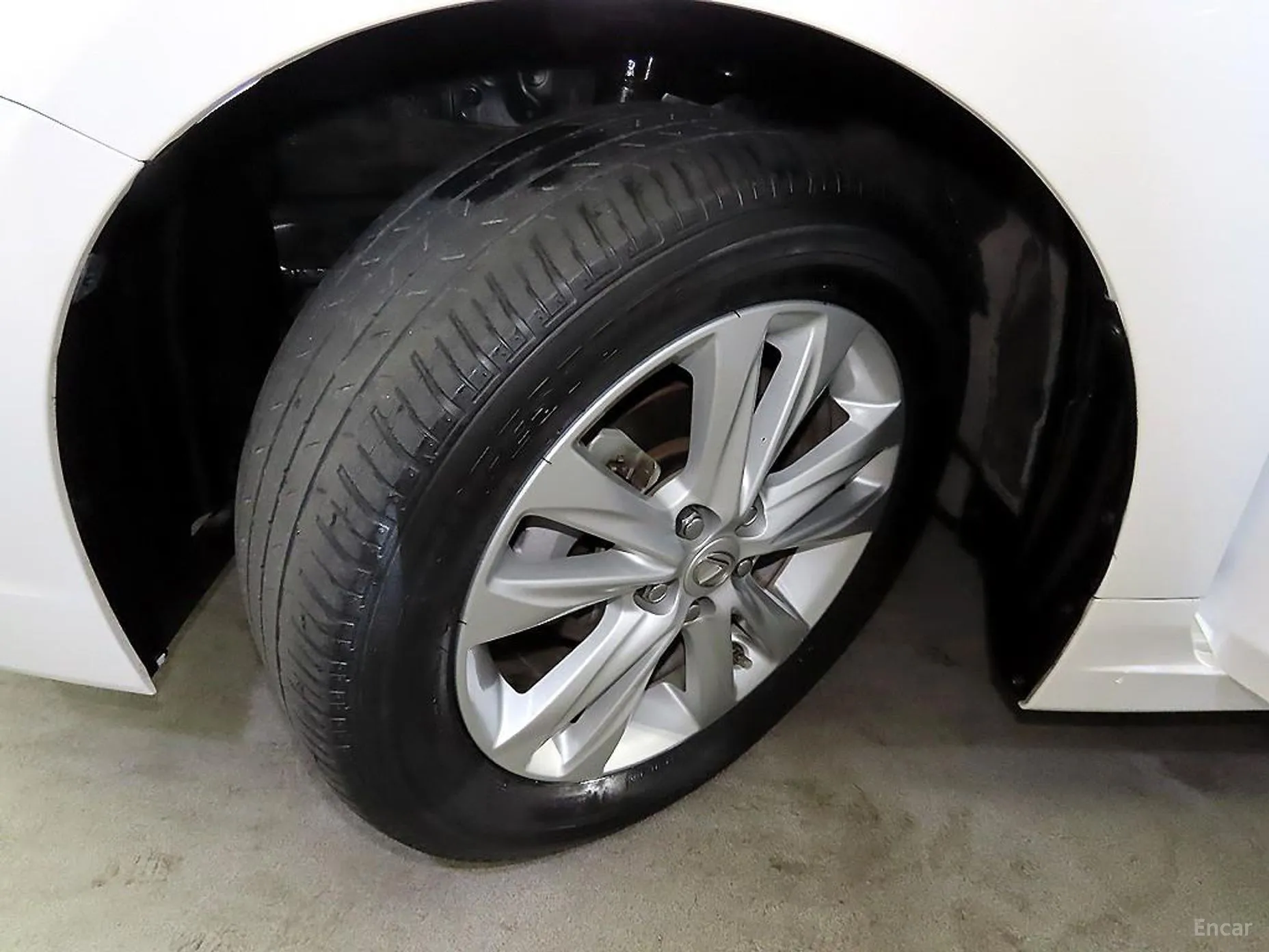 Lexus CT200h превью 19