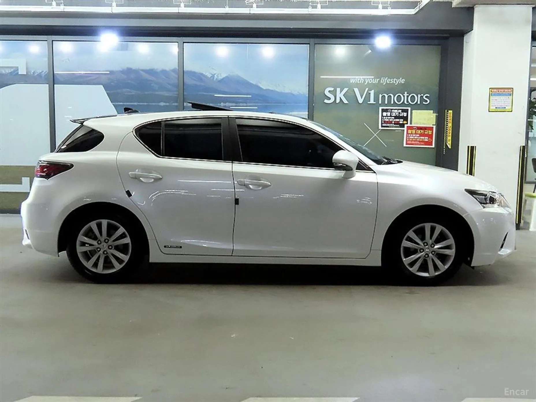 Lexus CT200h превью 3