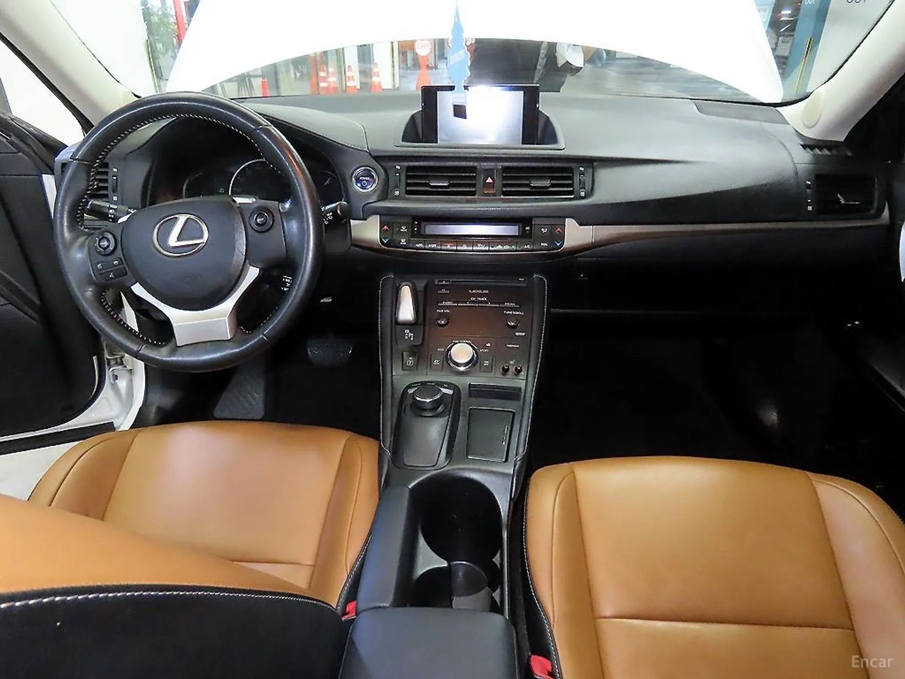 Lexus CT200h превью 7