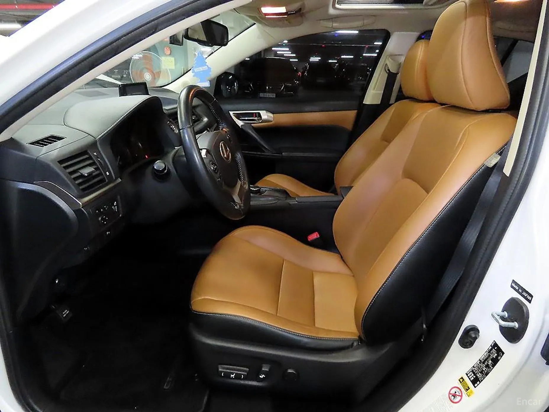 Lexus CT200h превью 9