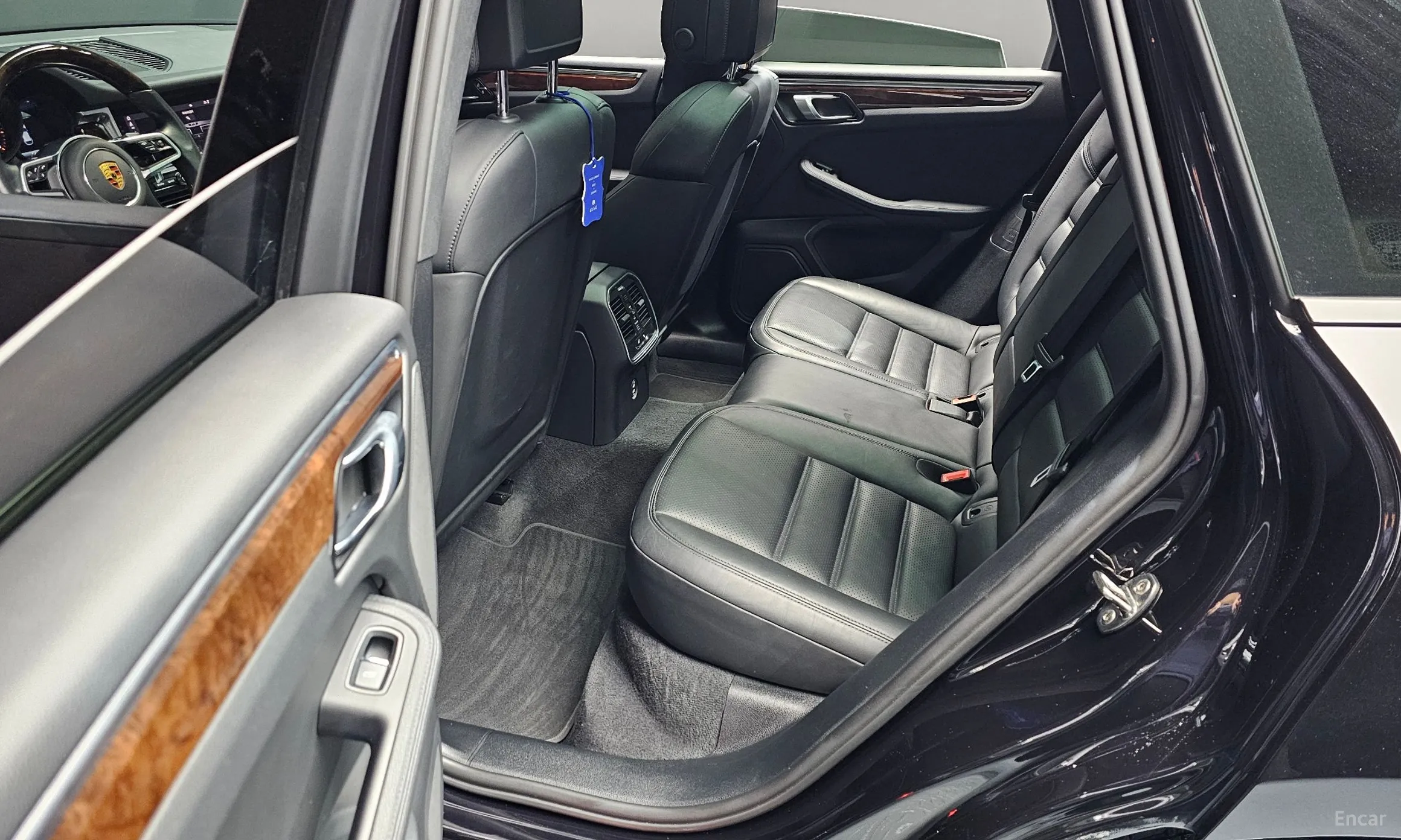 Porsche Macan превью 12