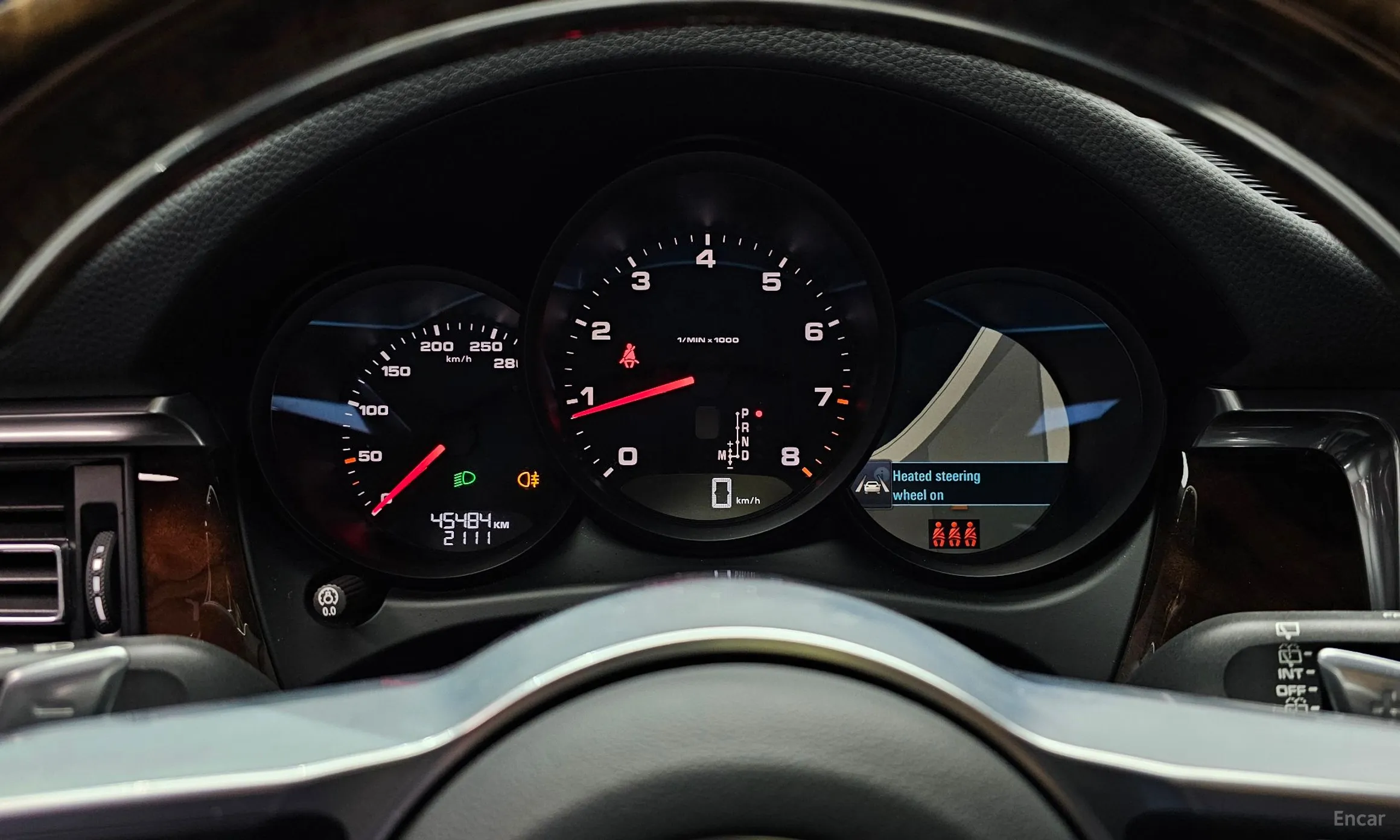 Porsche Macan превью 8