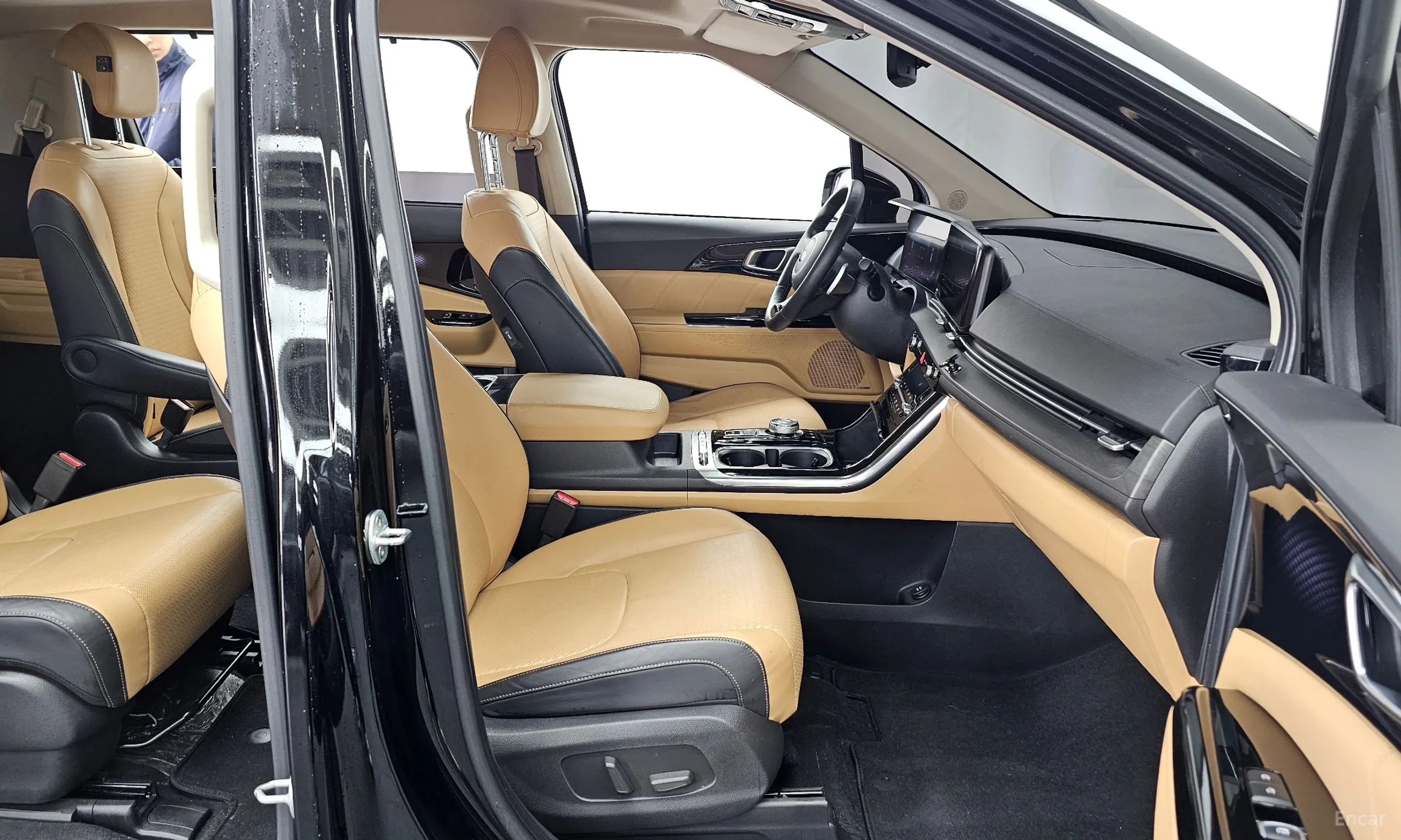 Kia Carnival Gen 4 превью 11