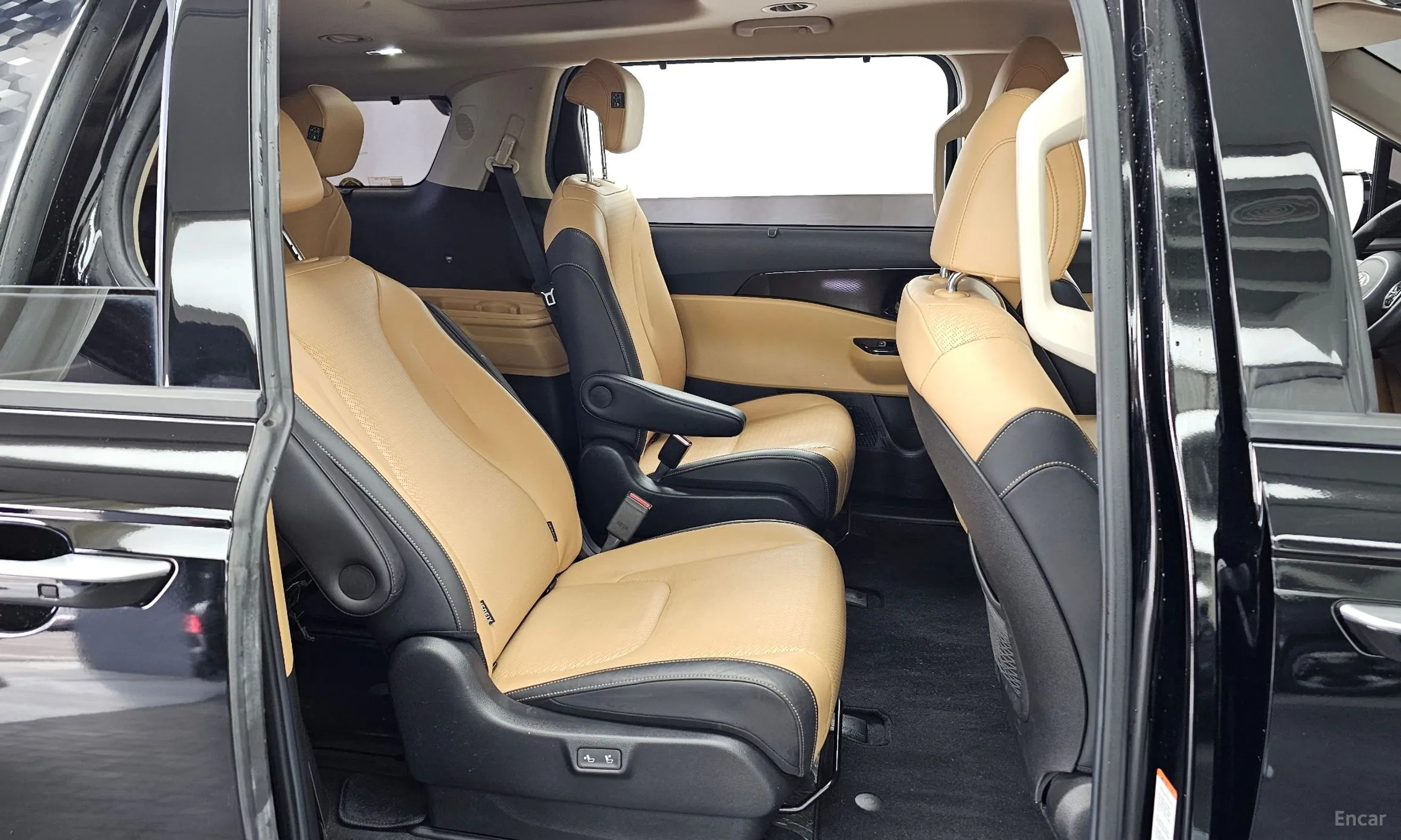 Kia Carnival Gen 4 превью 12