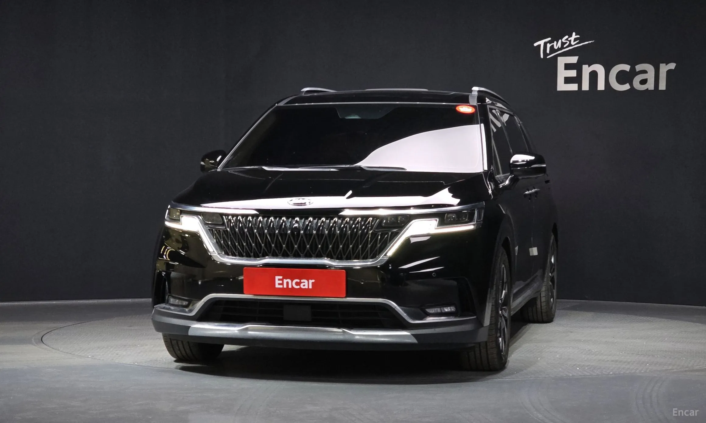 Kia Carnival Gen 4 превью 3