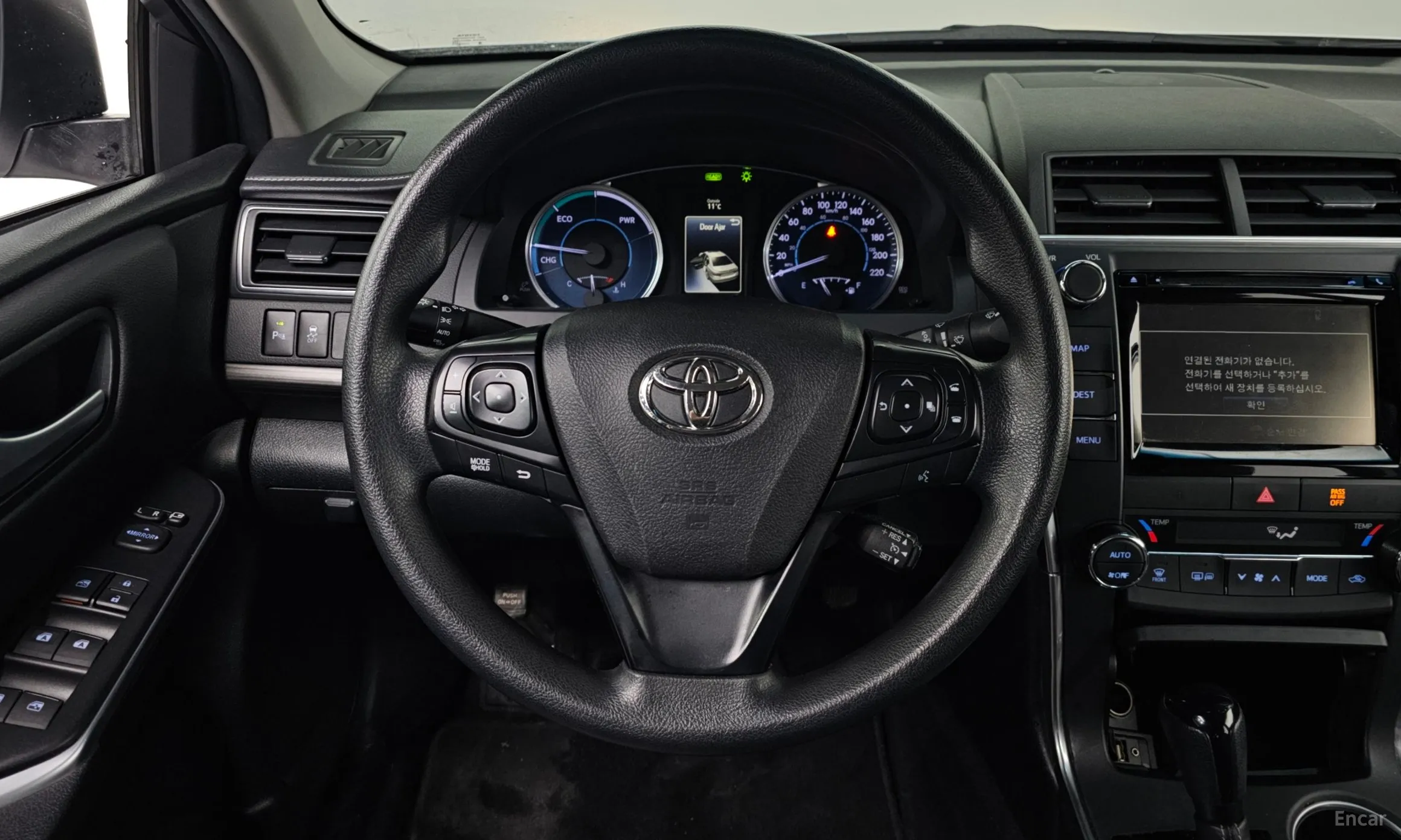 Toyota New Camry превью 14